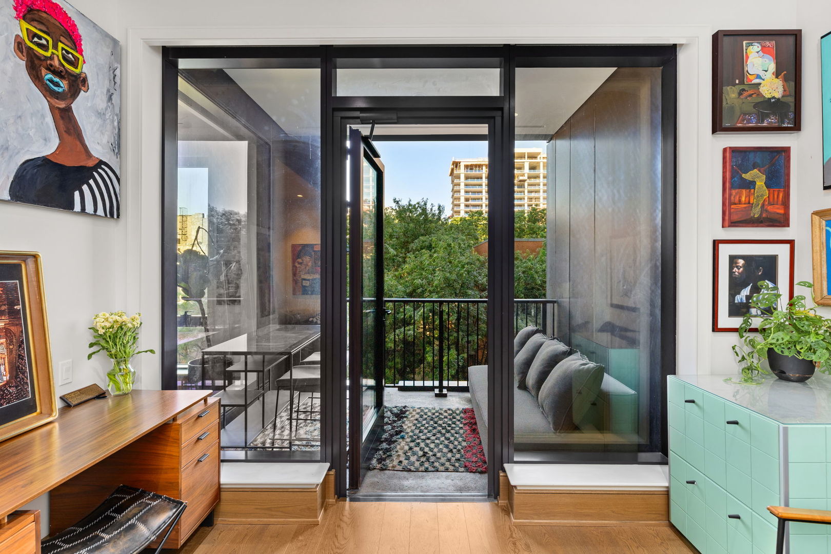 21 N May Street Unit: 405
