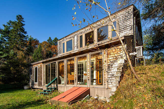 871 Castine Road