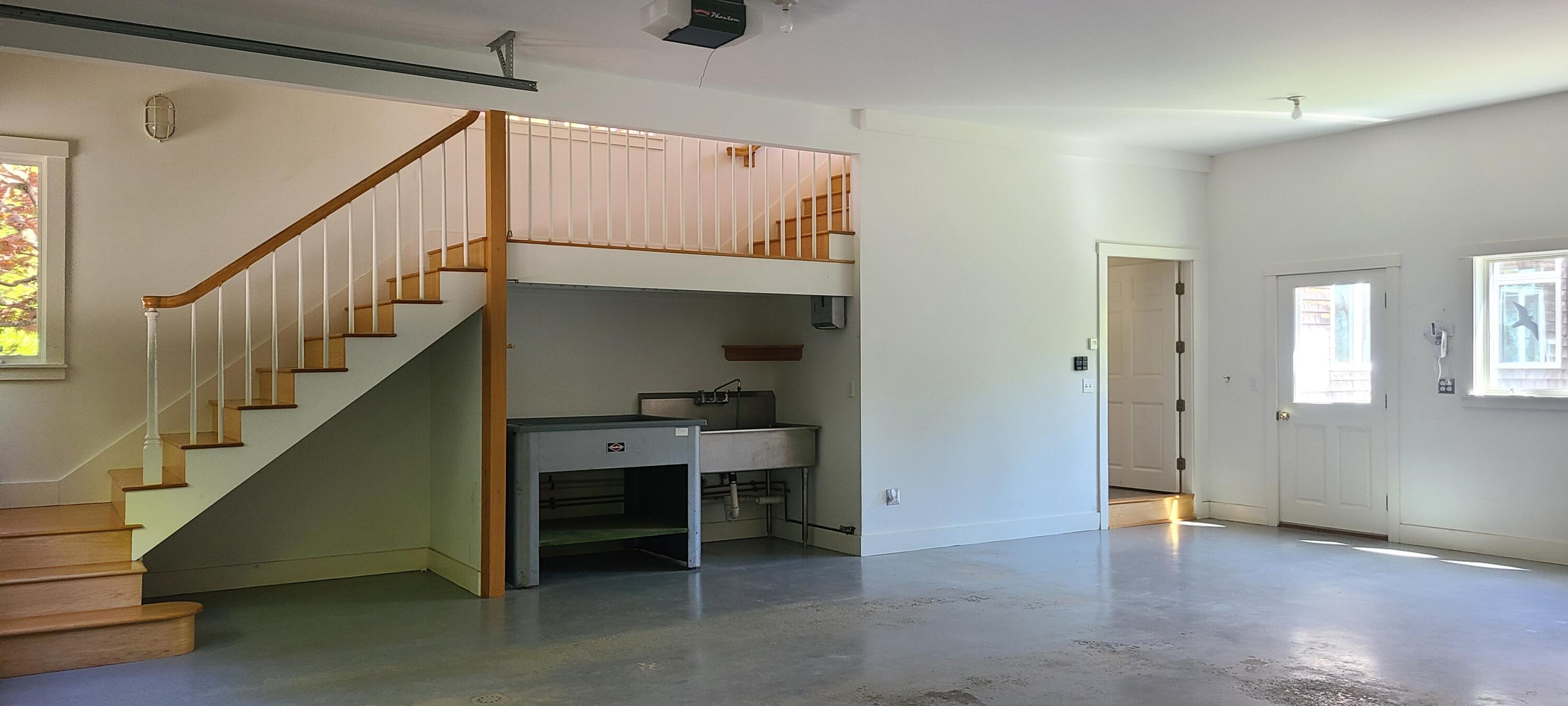 1035 Cape Jellison Road
