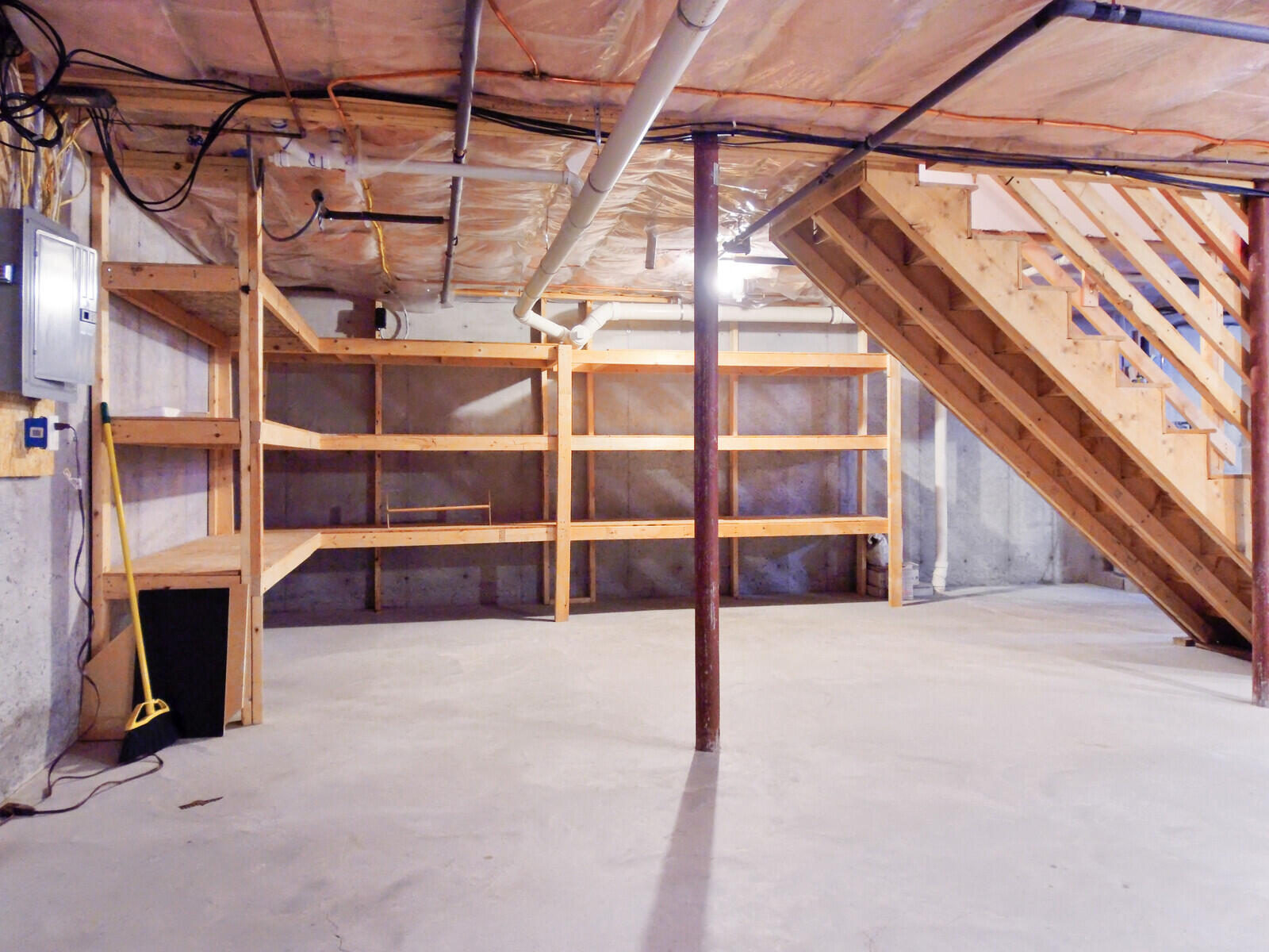 12 Mast Lane, 4