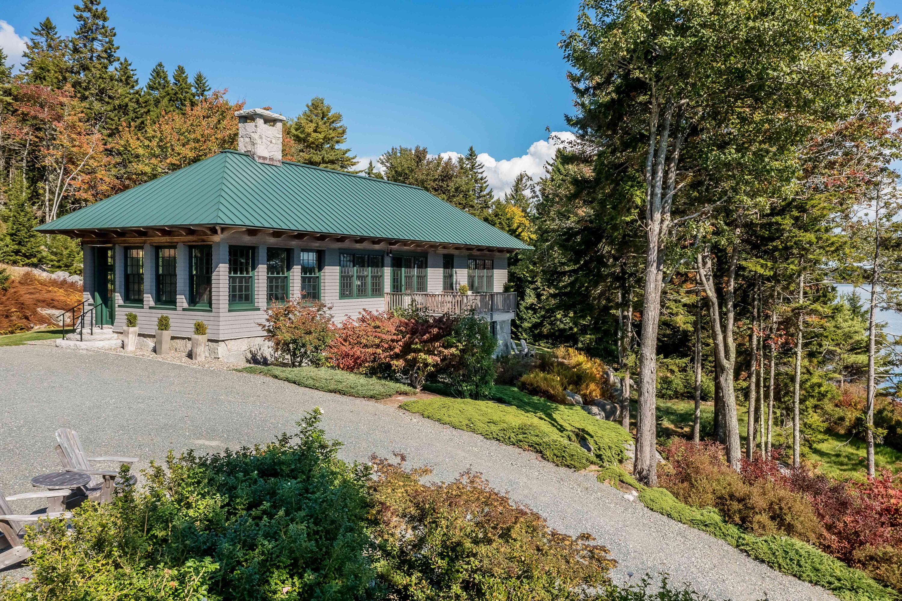 93 Ellingwood Road