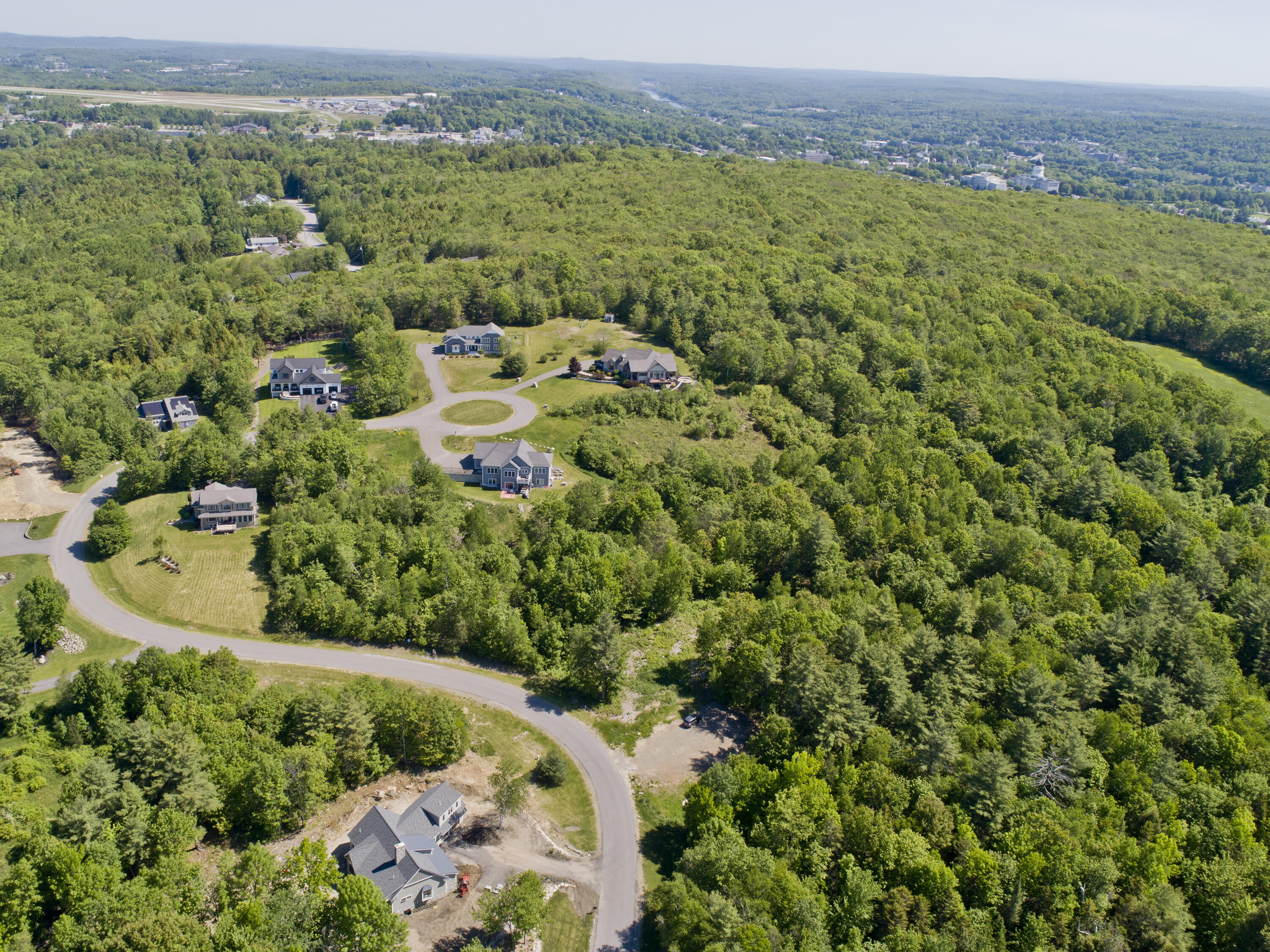 11 Overlook Drive 11