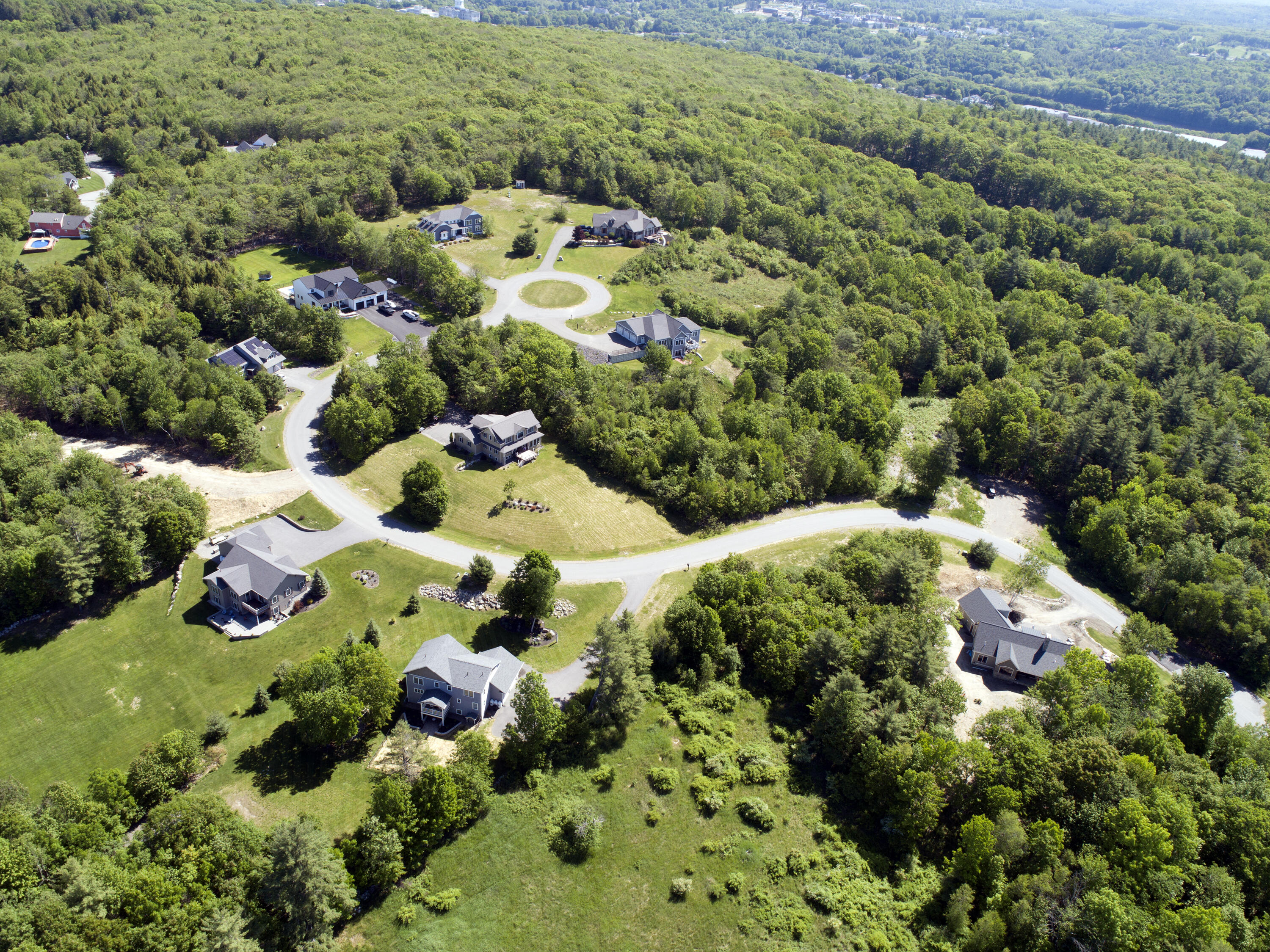 11 Overlook Drive 11