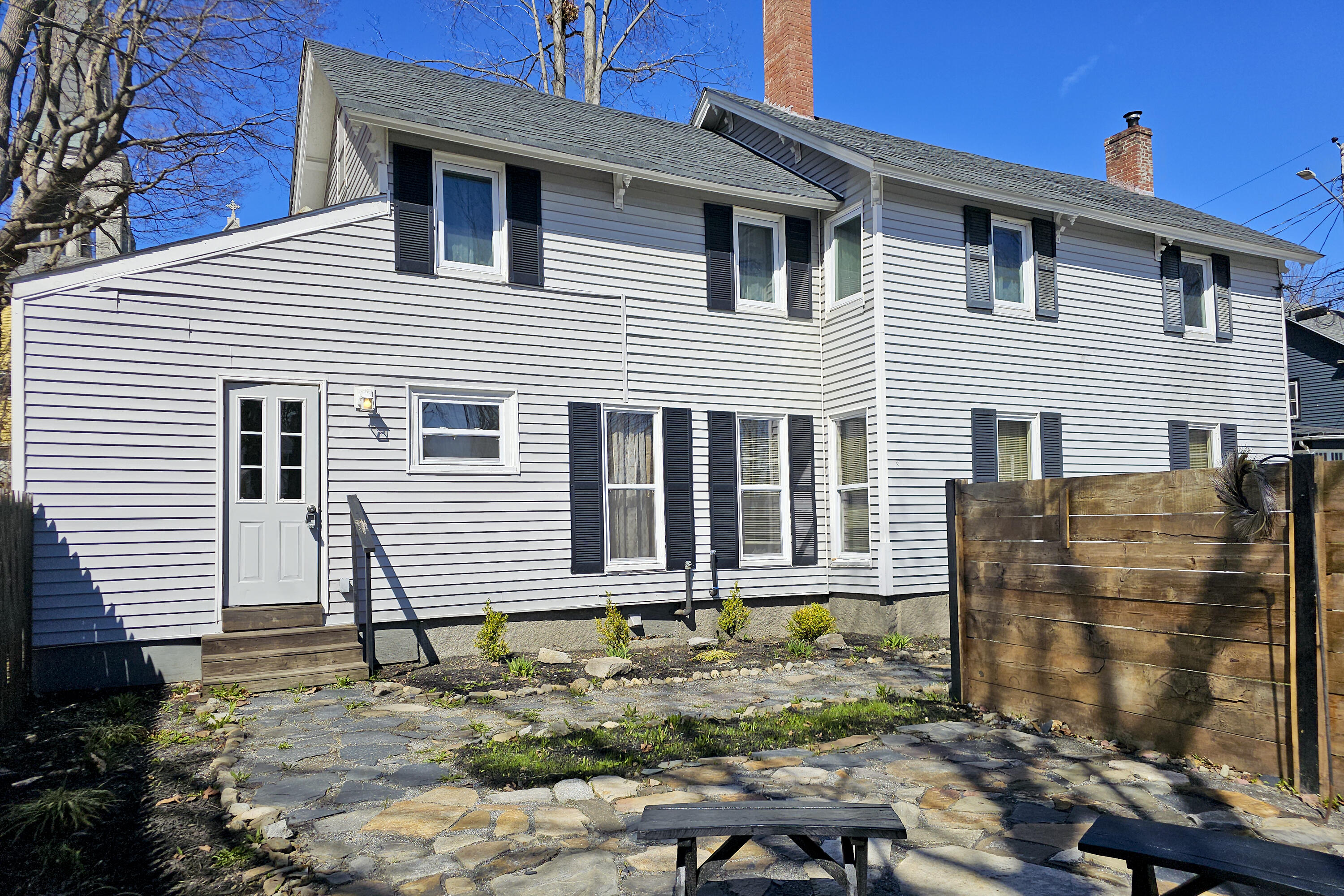 6 Flagg Street
