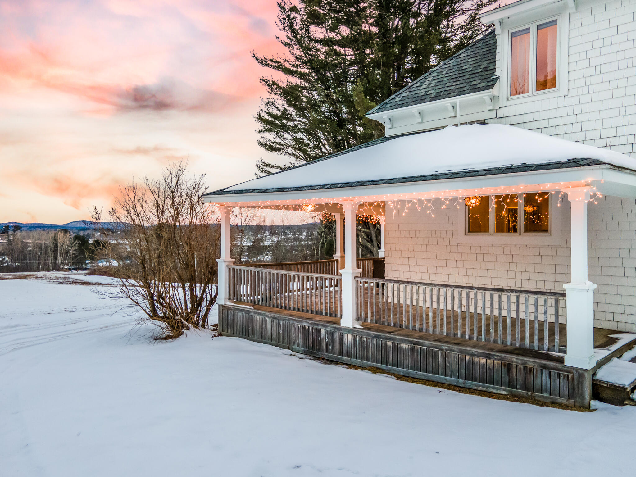 26 Old Searsport Avenue