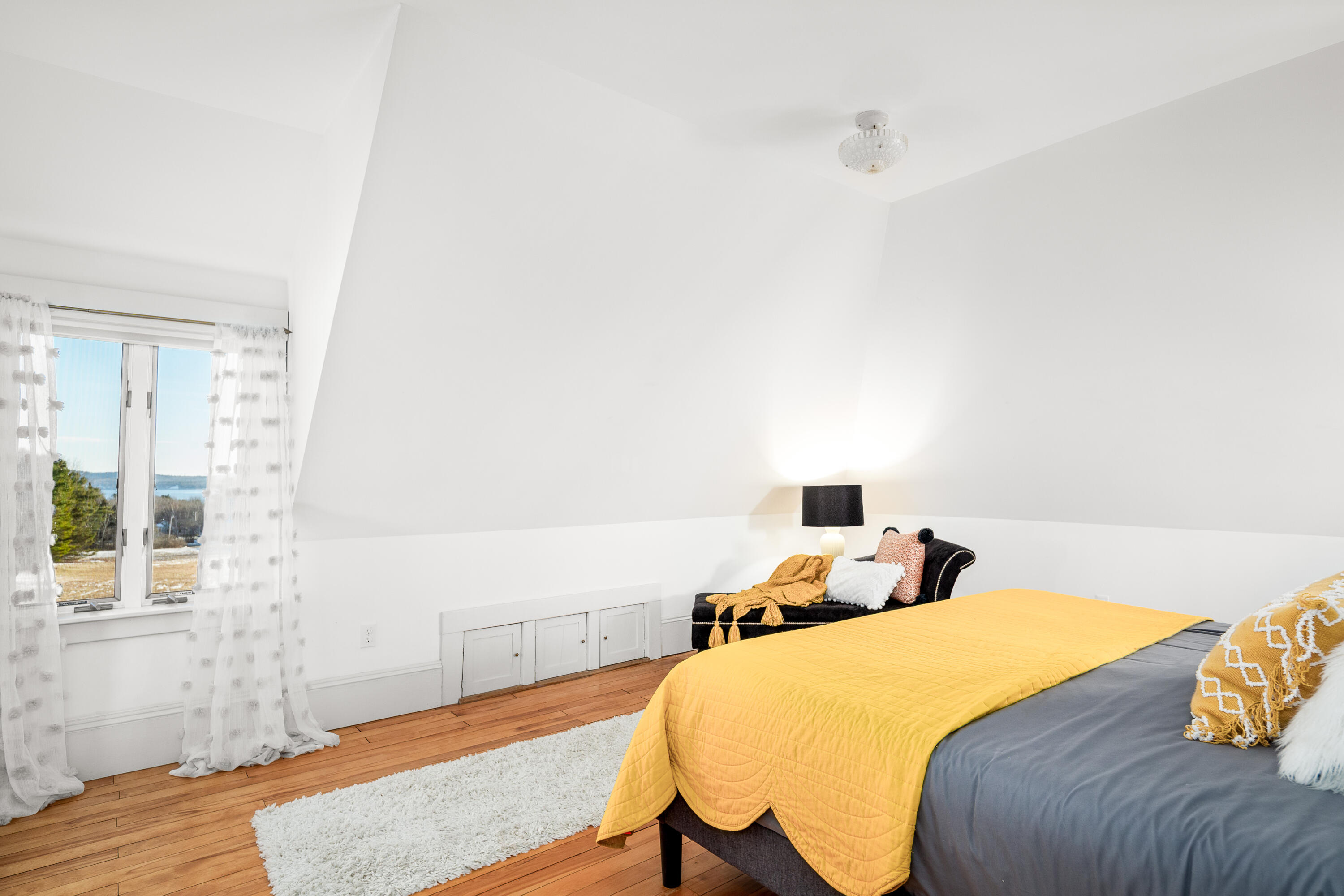 26 Old Searsport Avenue