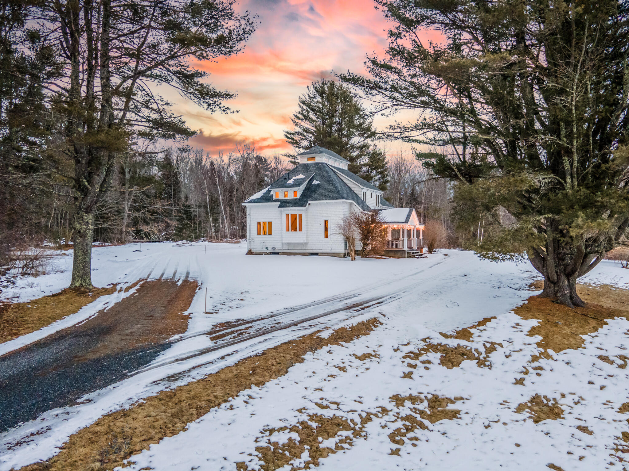 26 Old Searsport Avenue