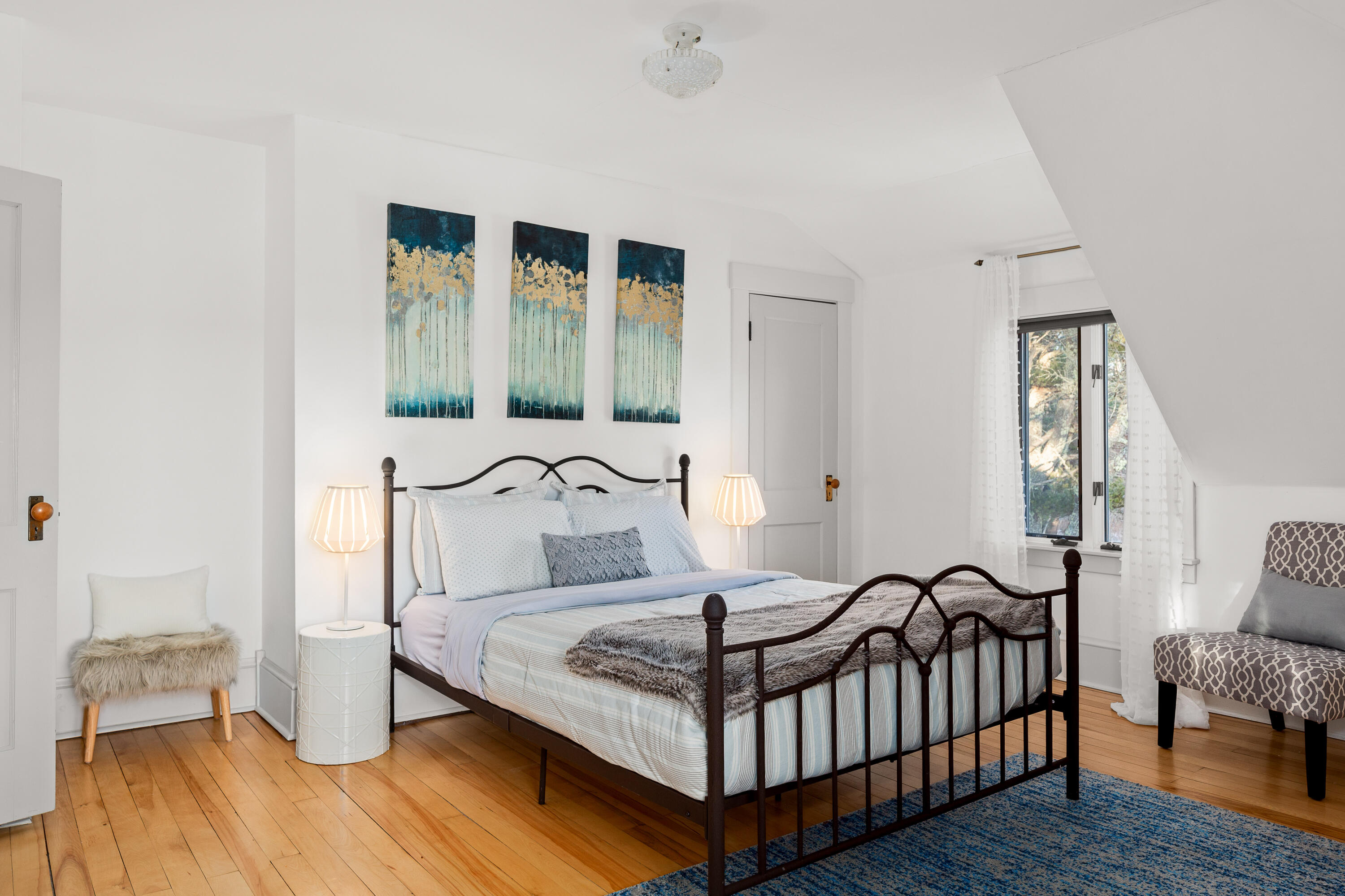 26 Old Searsport Avenue