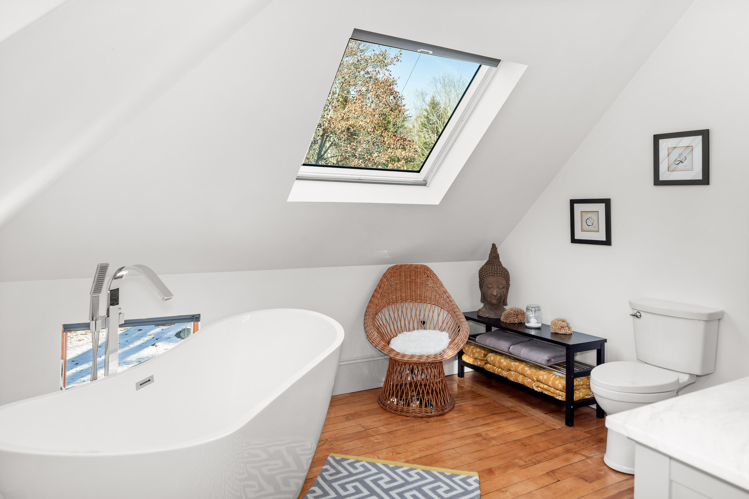 26 Old Searsport Avenue