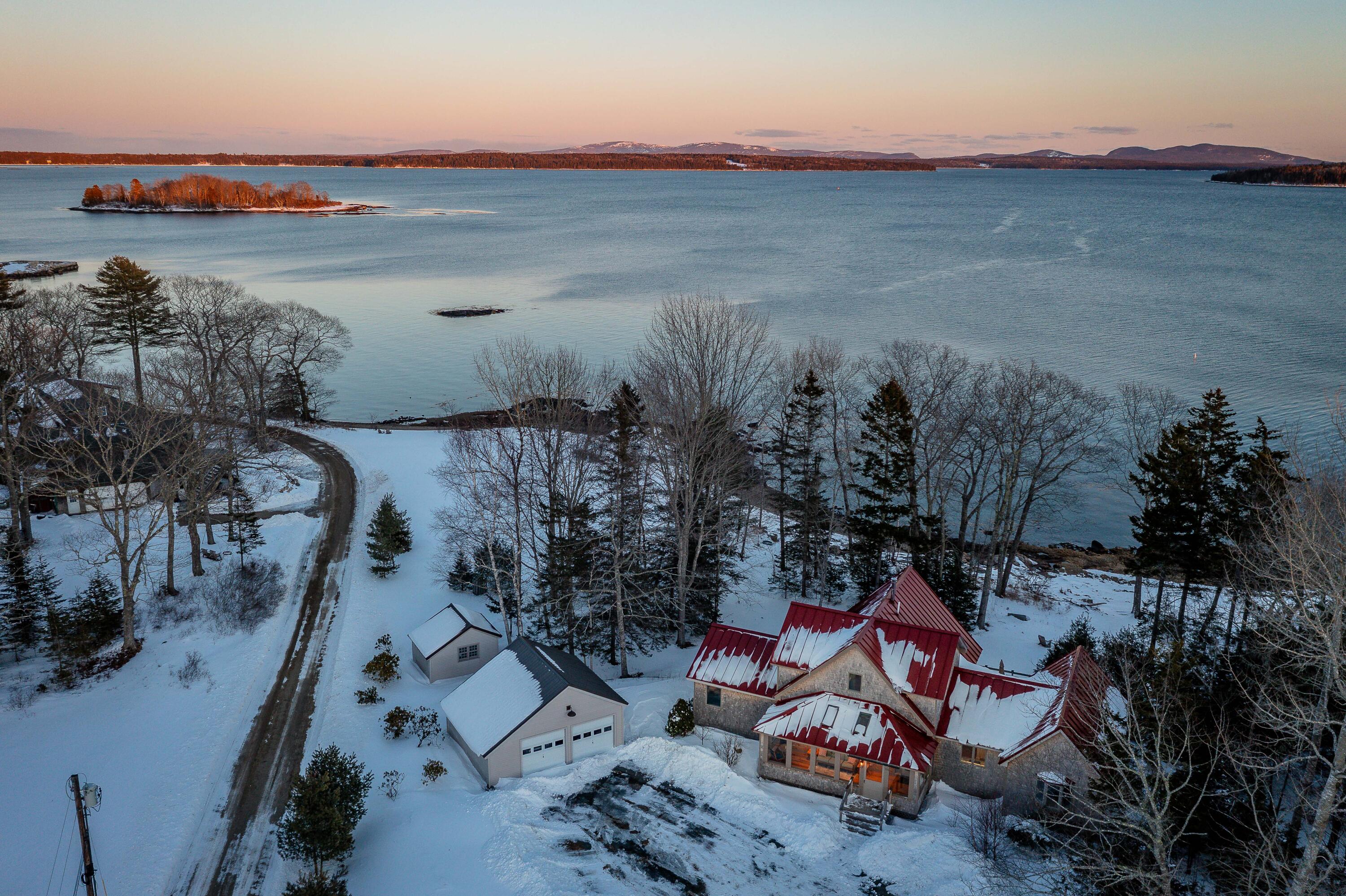 191 Woods Point Road