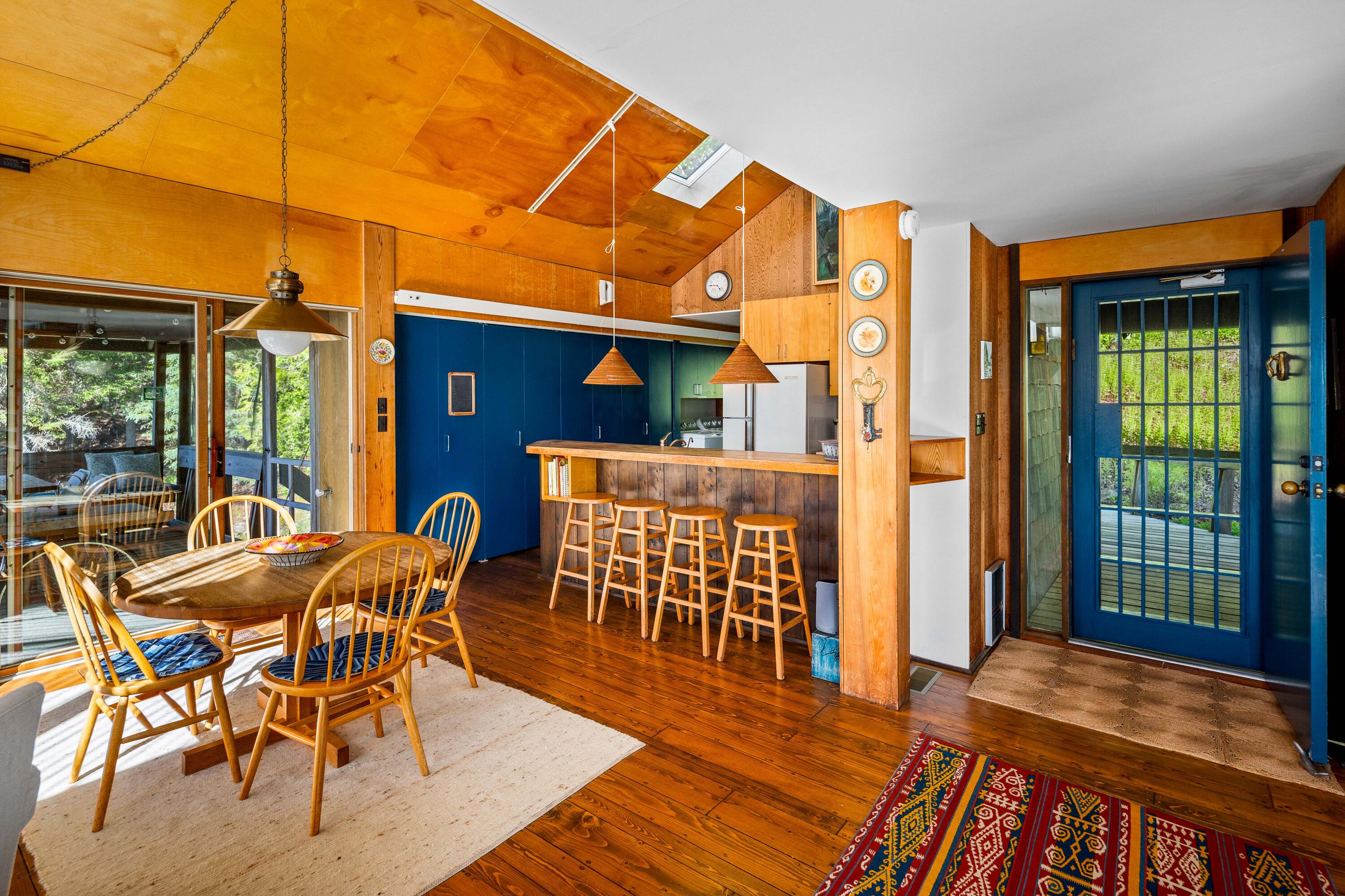 16 Modin Lane