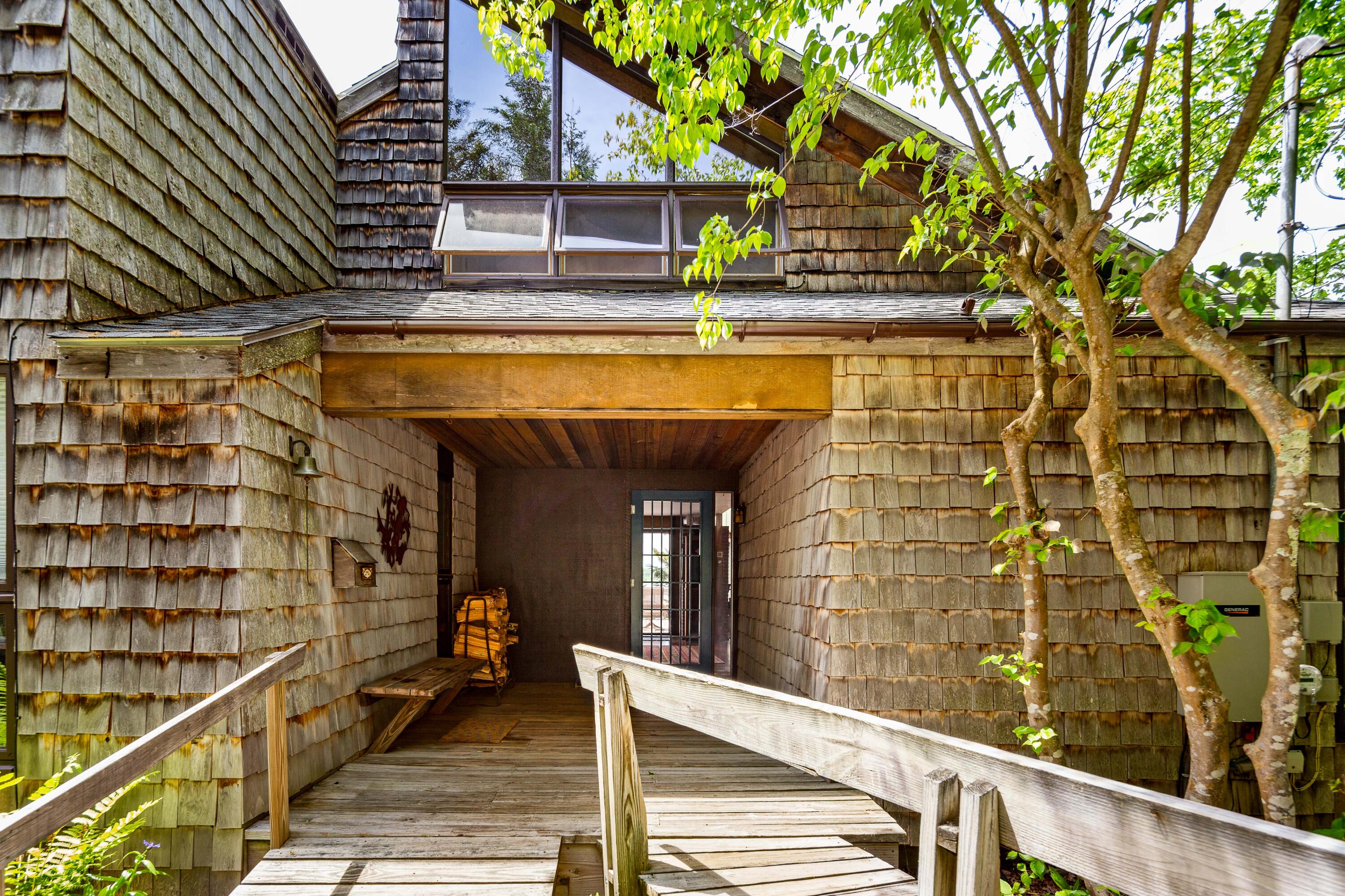 16 Modin Lane
