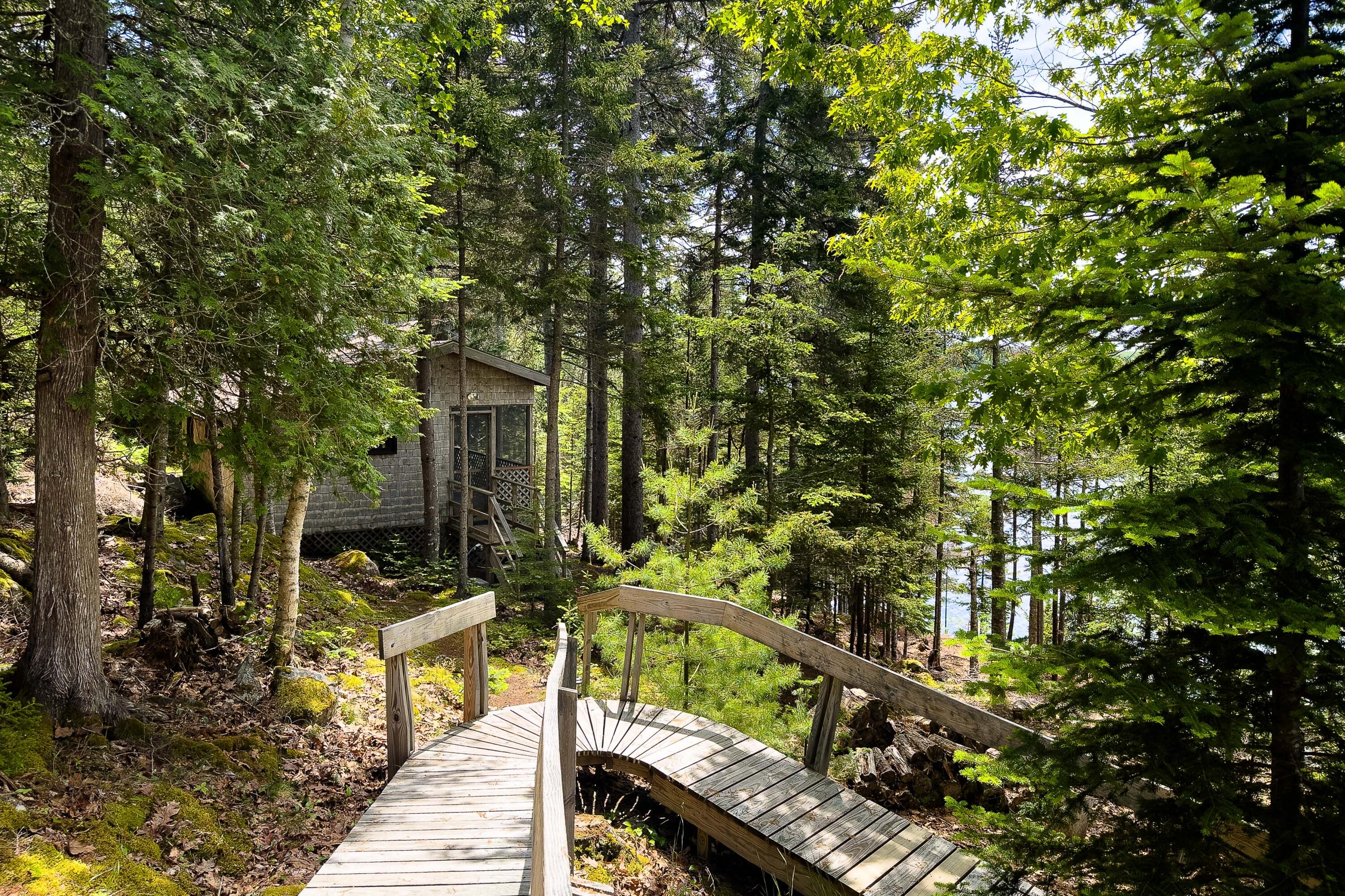 16 Modin Lane