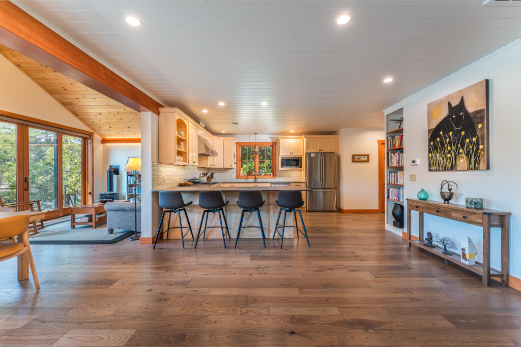 22 Little Crow Point