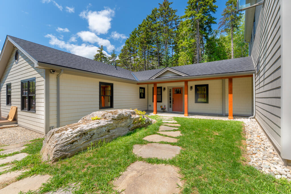 22 Little Crow Point