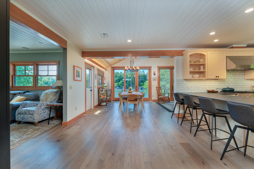 22 Little Crow Point