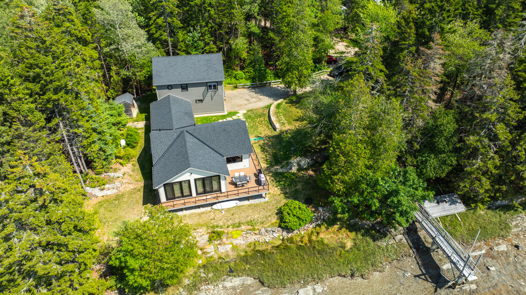 22 Little Crow Point