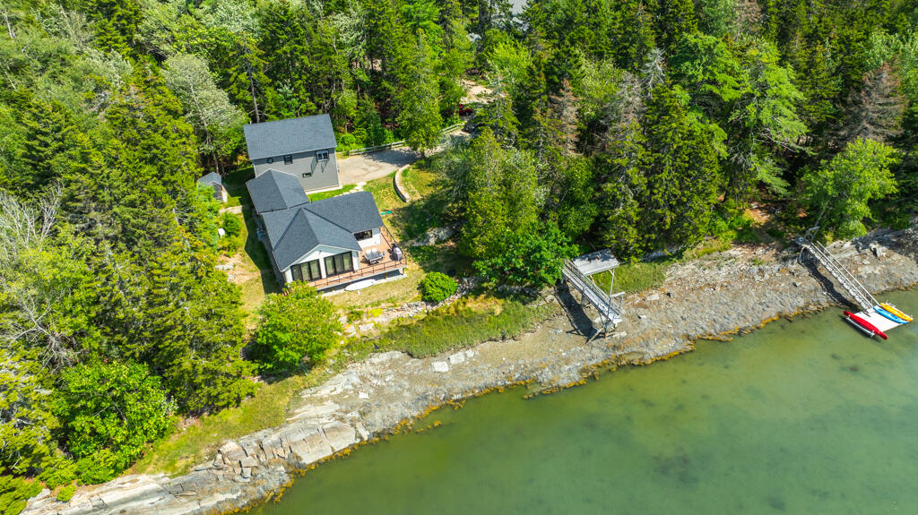 22 Little Crow Point