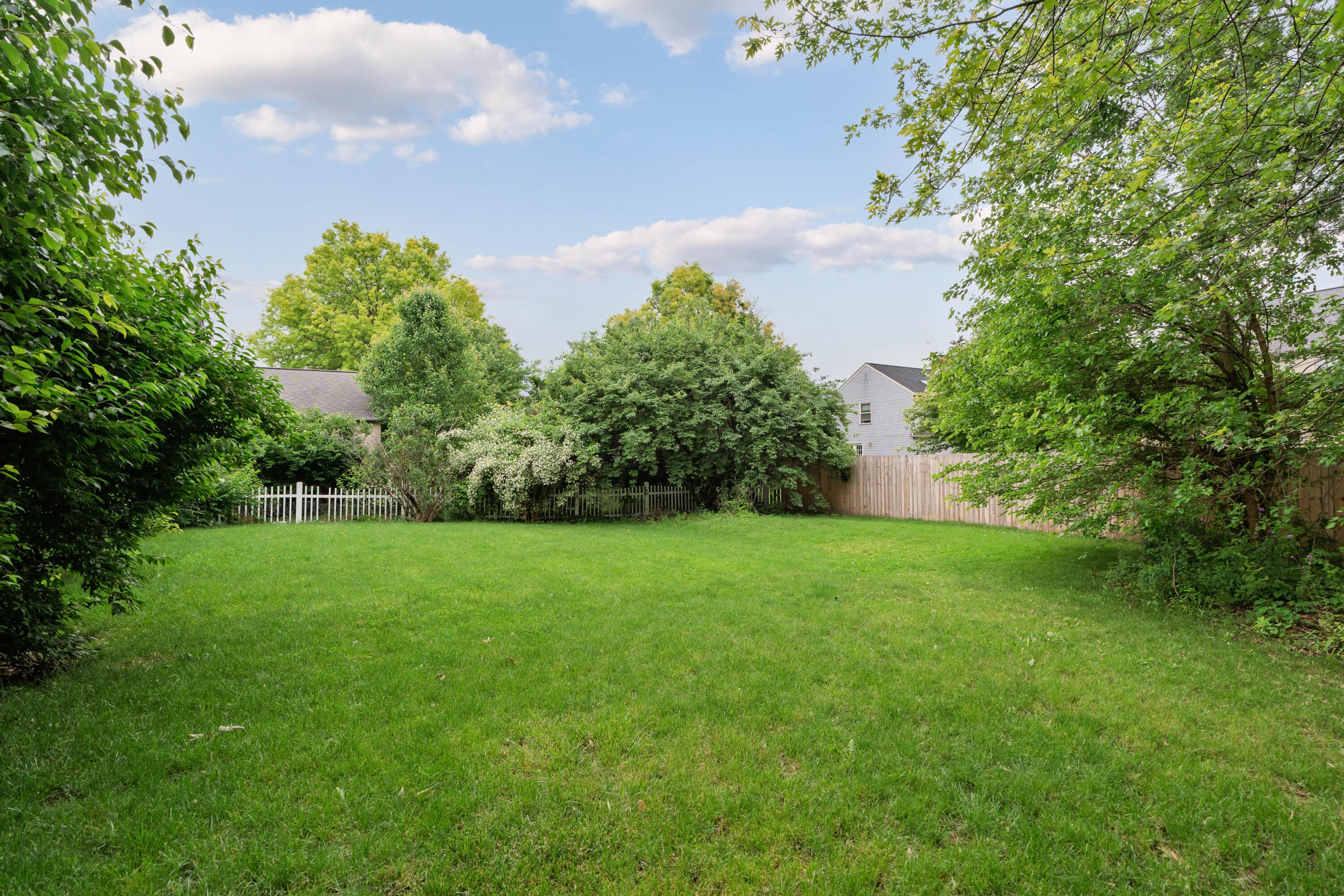 7552 Deer Creek Drive