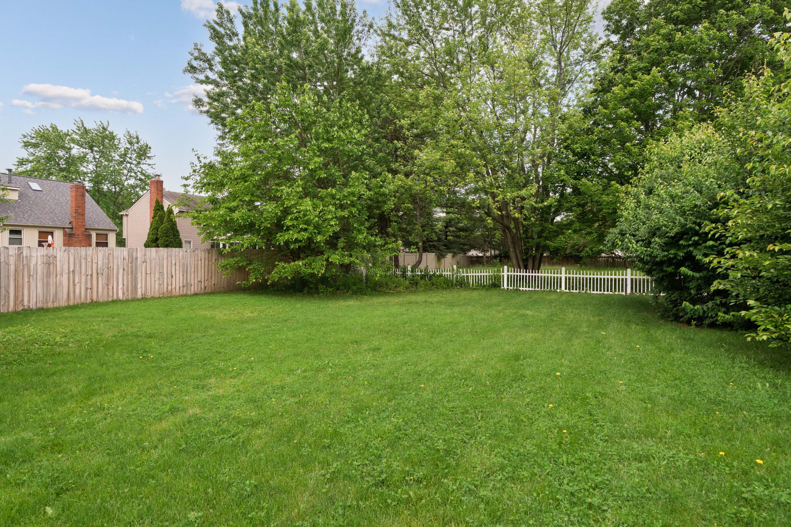 7552 Deer Creek Drive