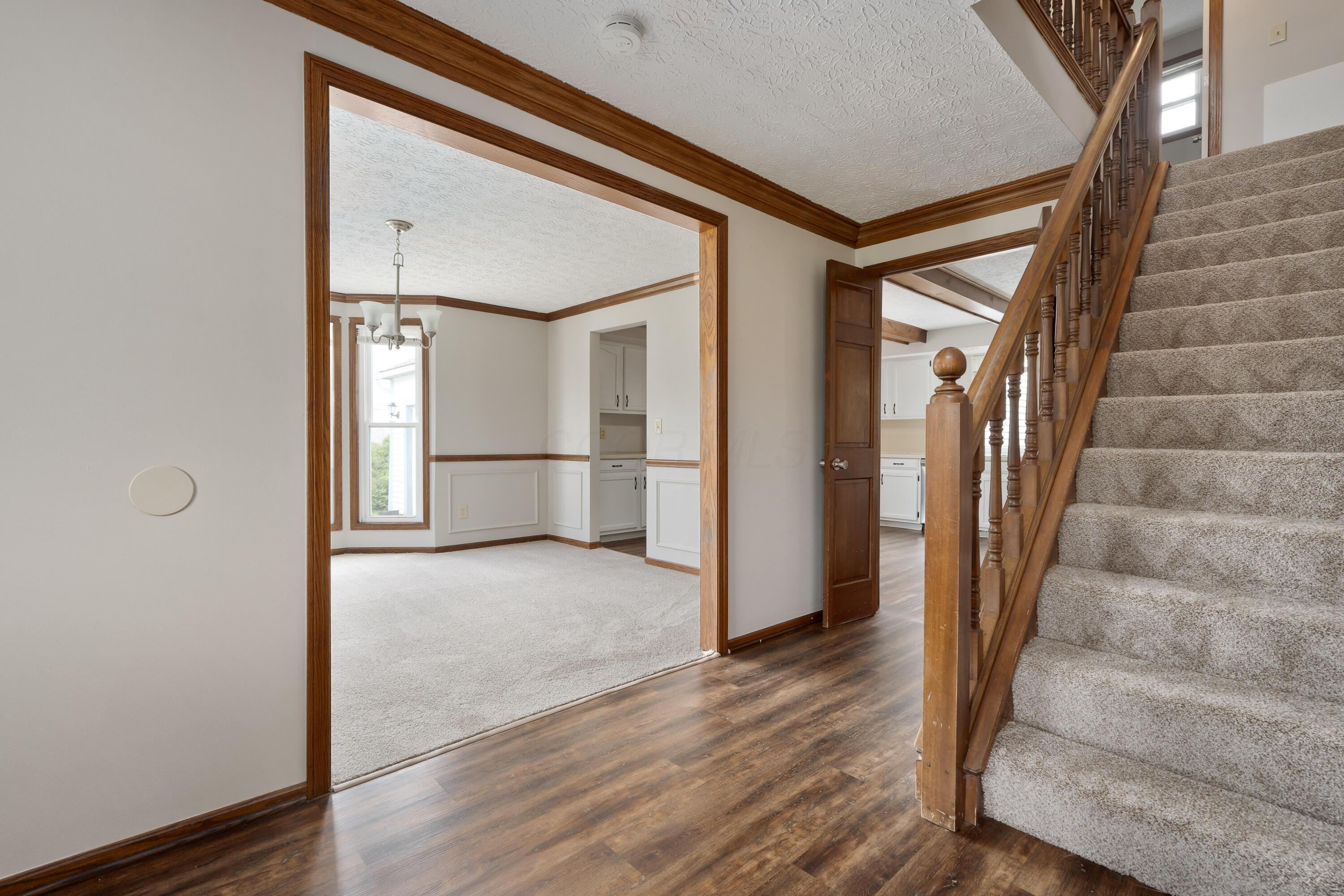 7552 Deer Creek Drive
