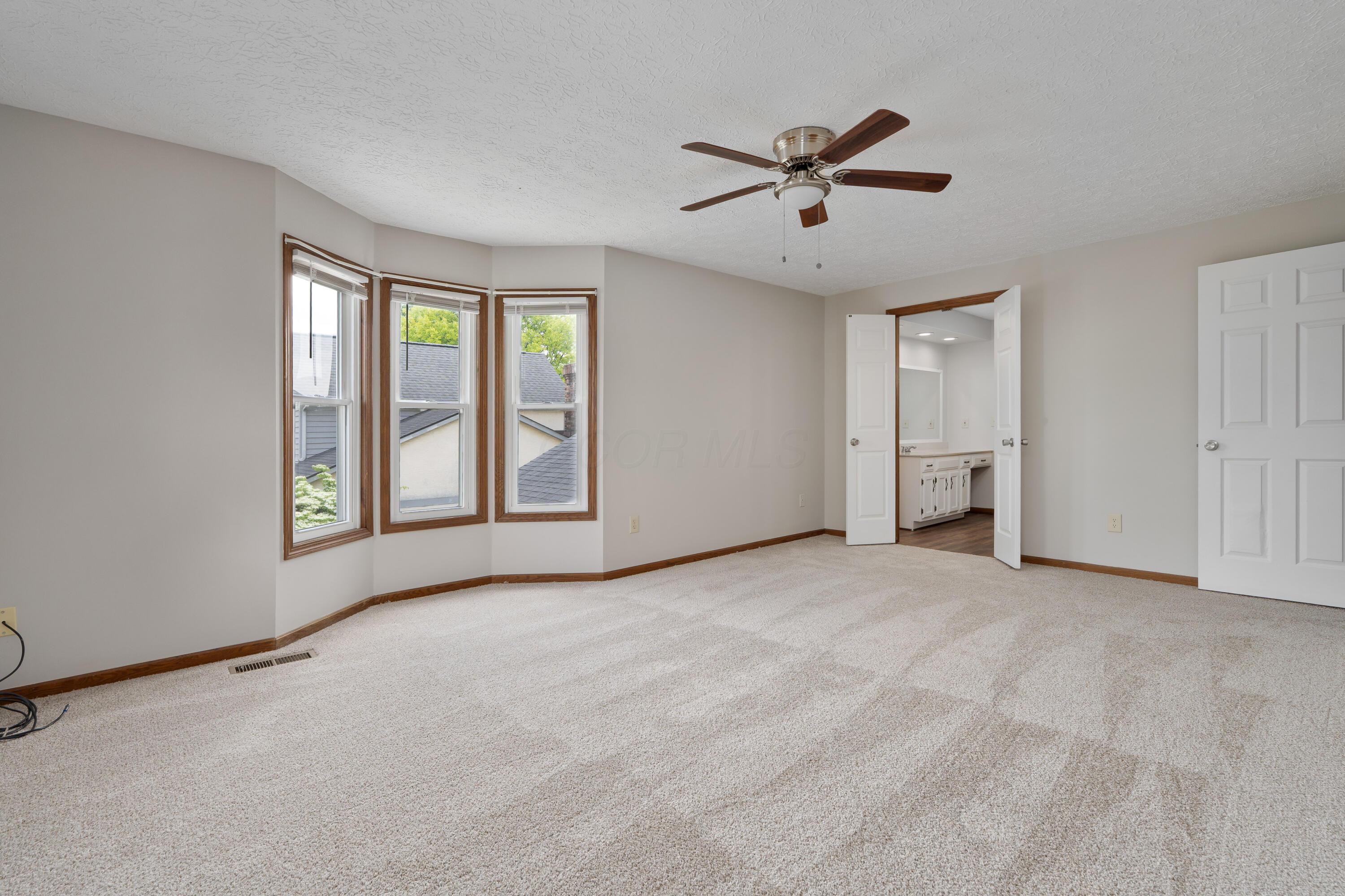 7552 Deer Creek Drive