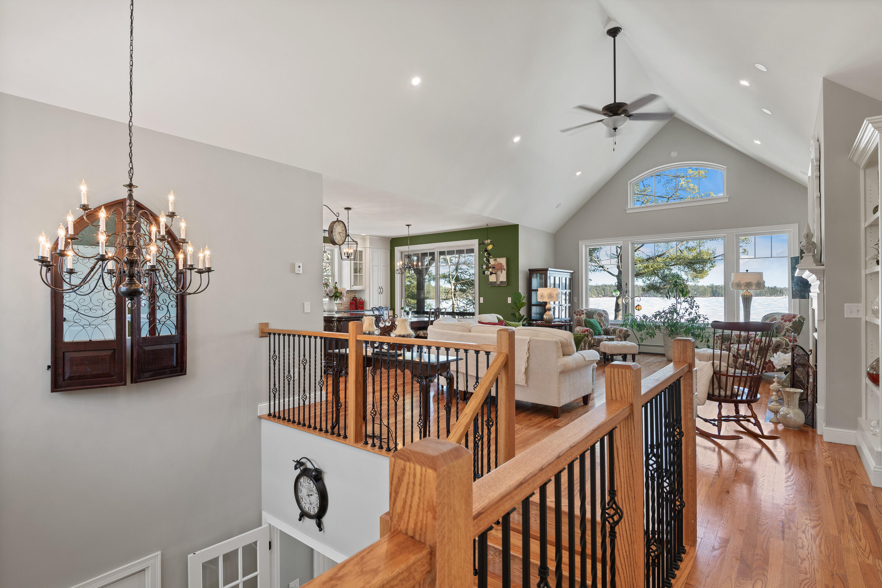 936 W Shore Drive