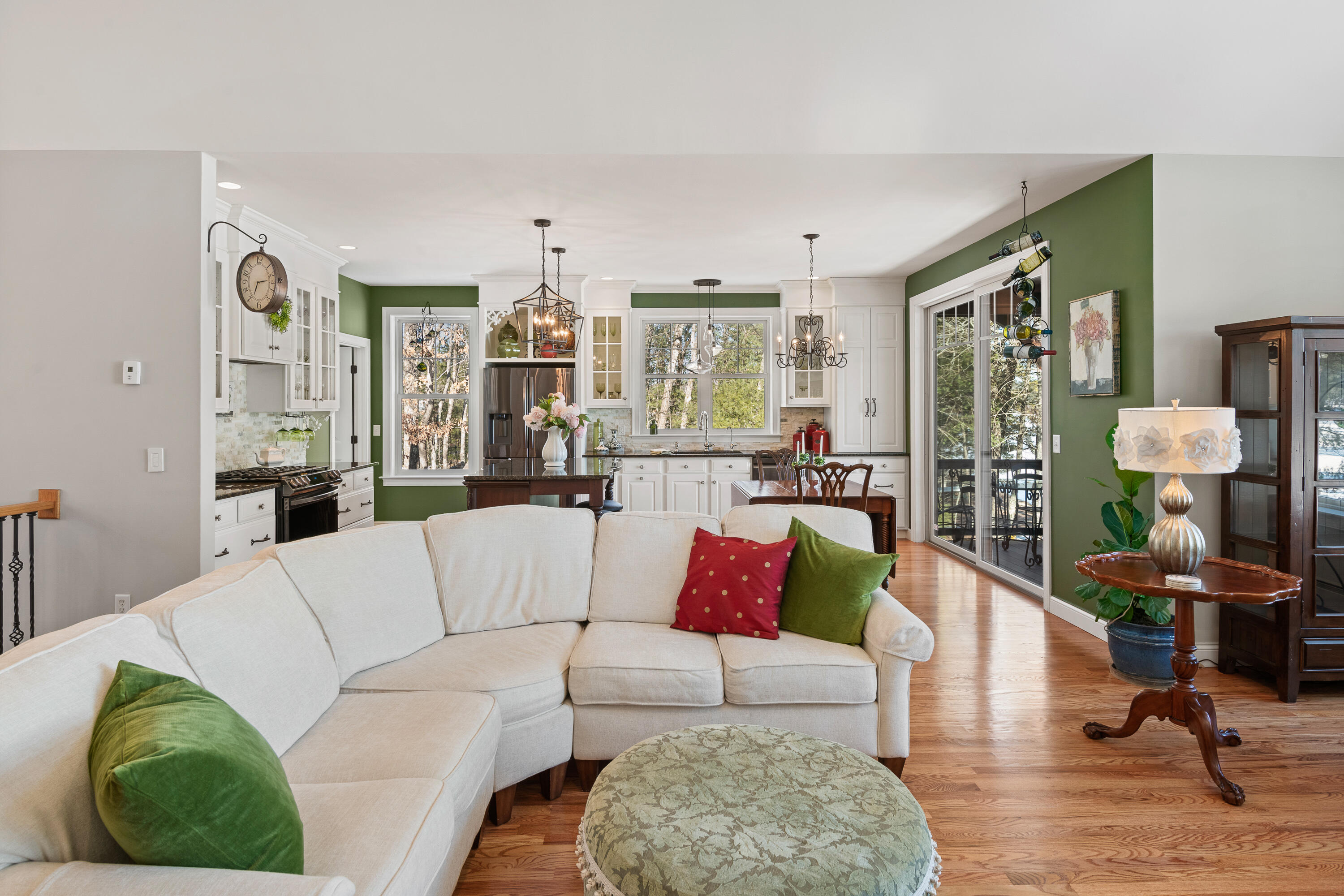 936 W Shore Drive