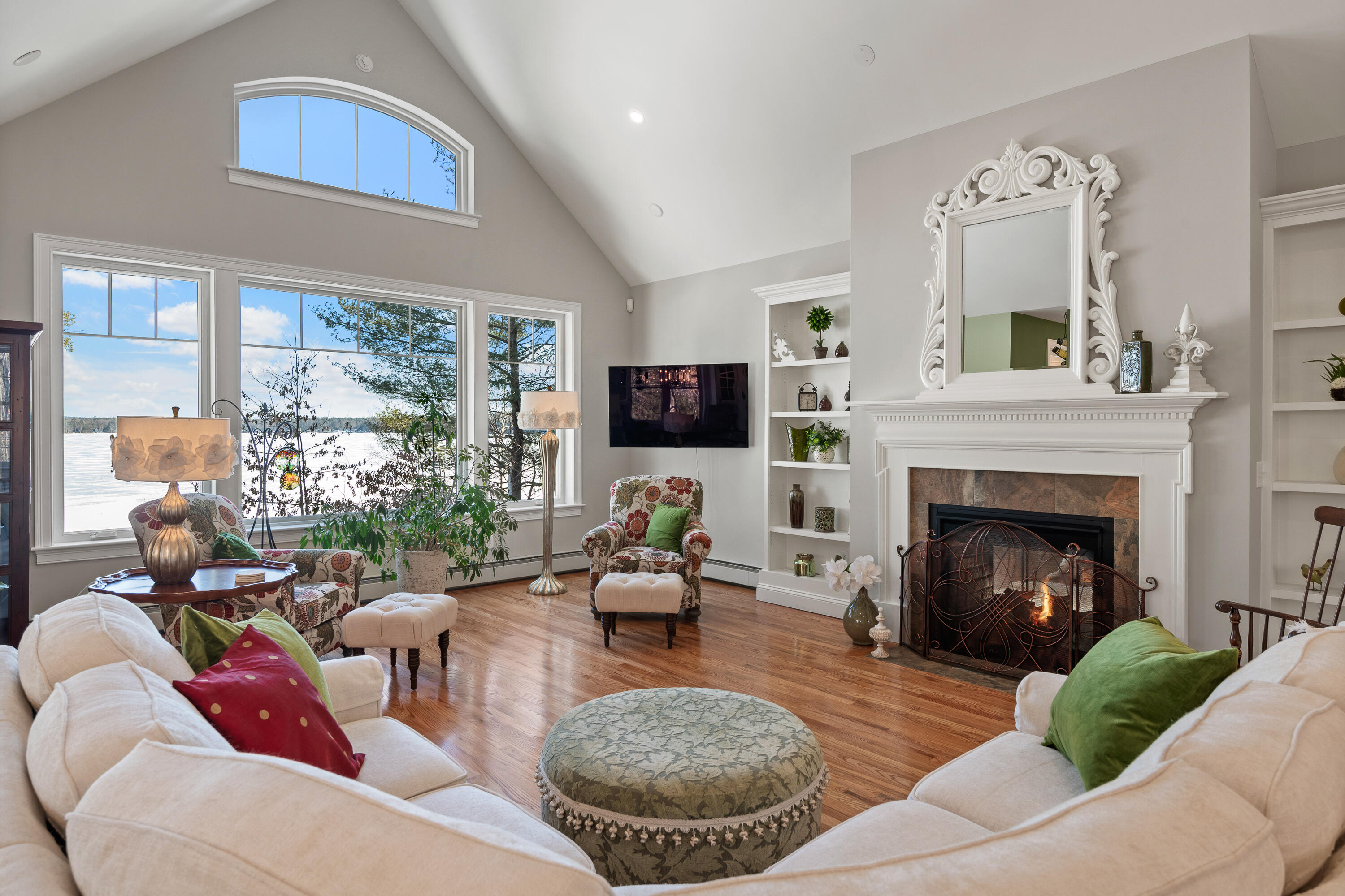 936 W Shore Drive