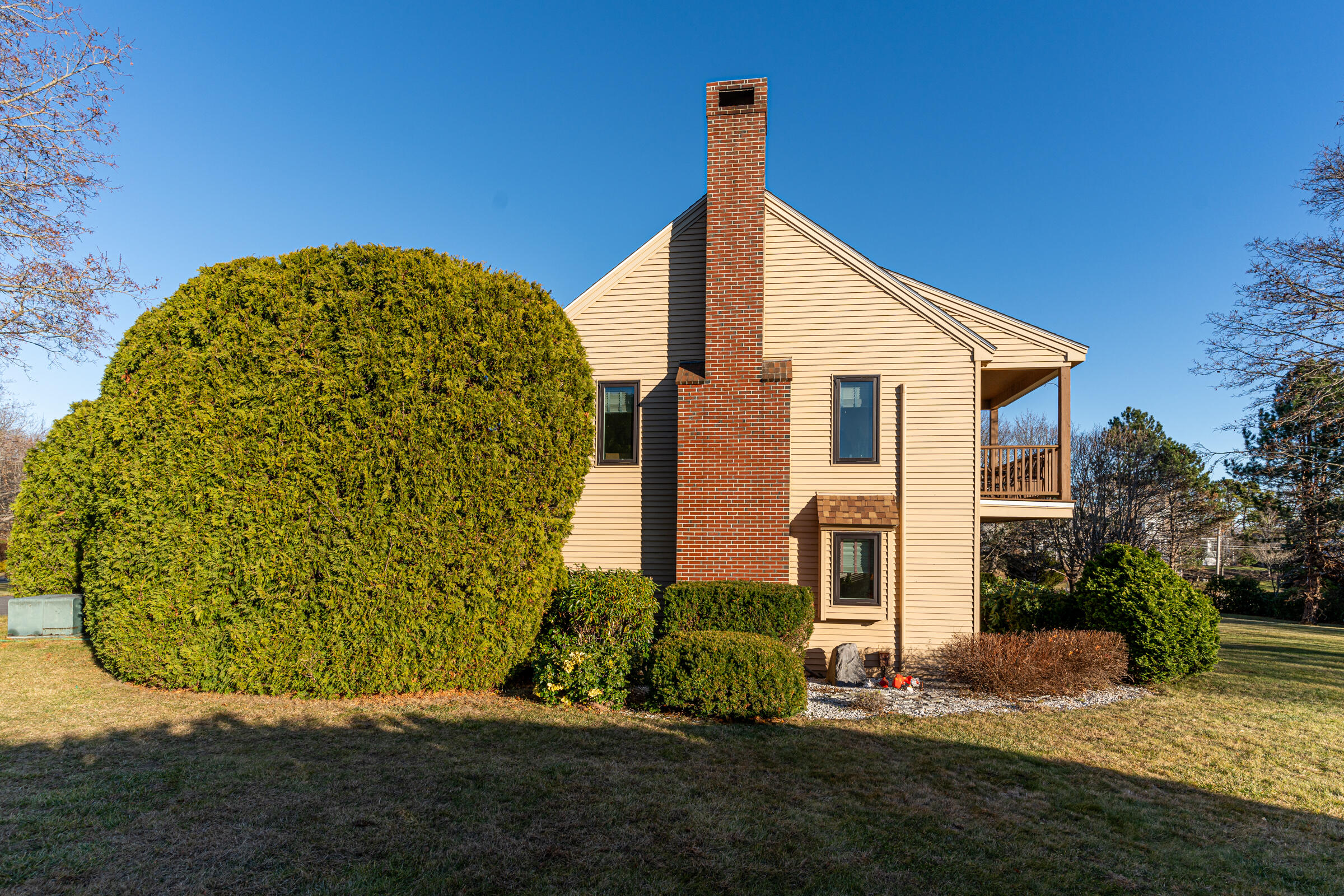 241 Sea Road, 11