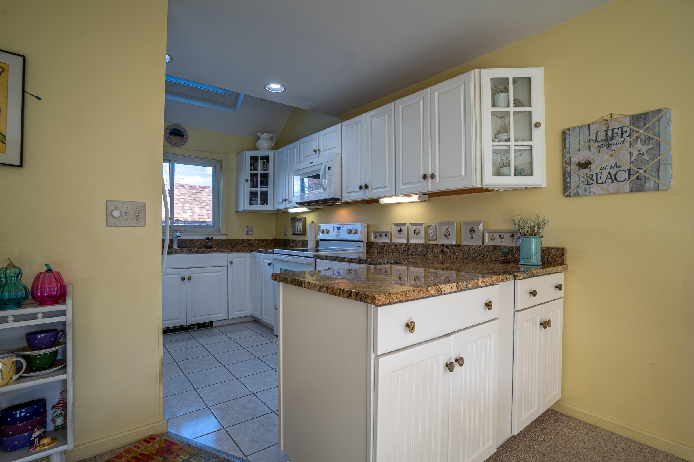 241 Sea Road, 11