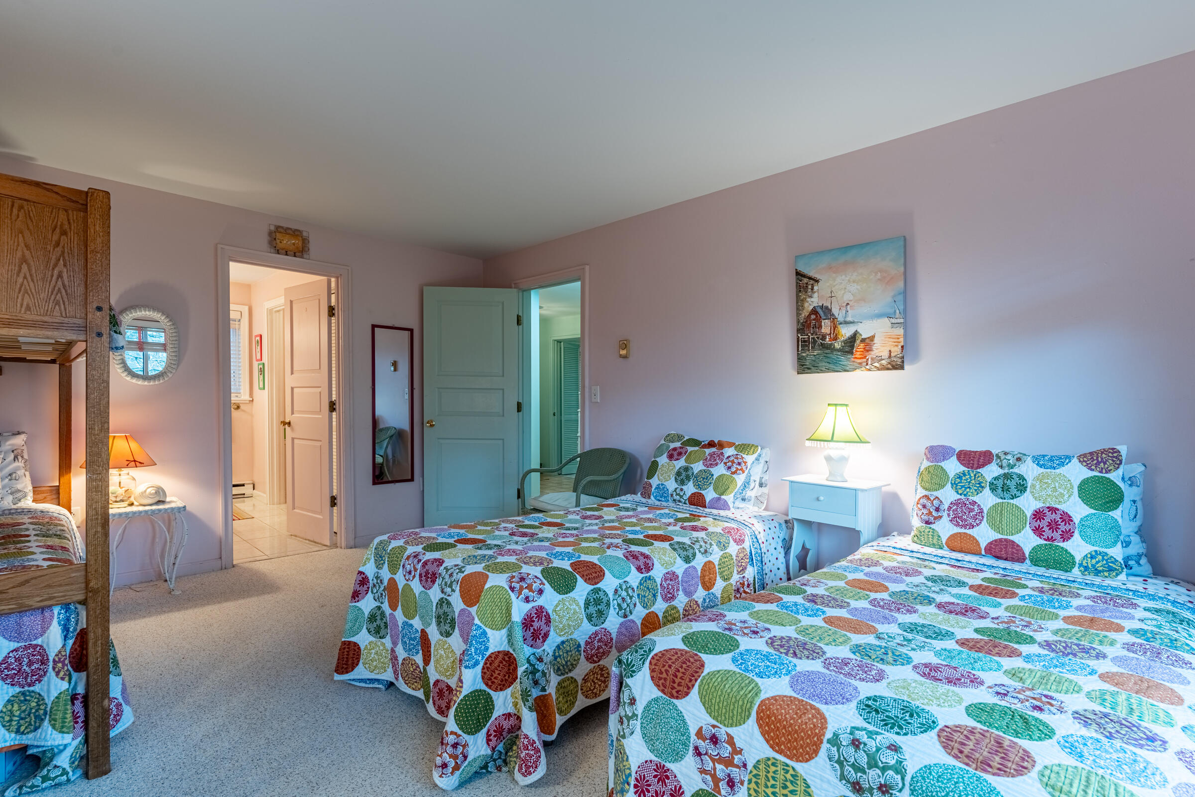 241 Sea Road, 11