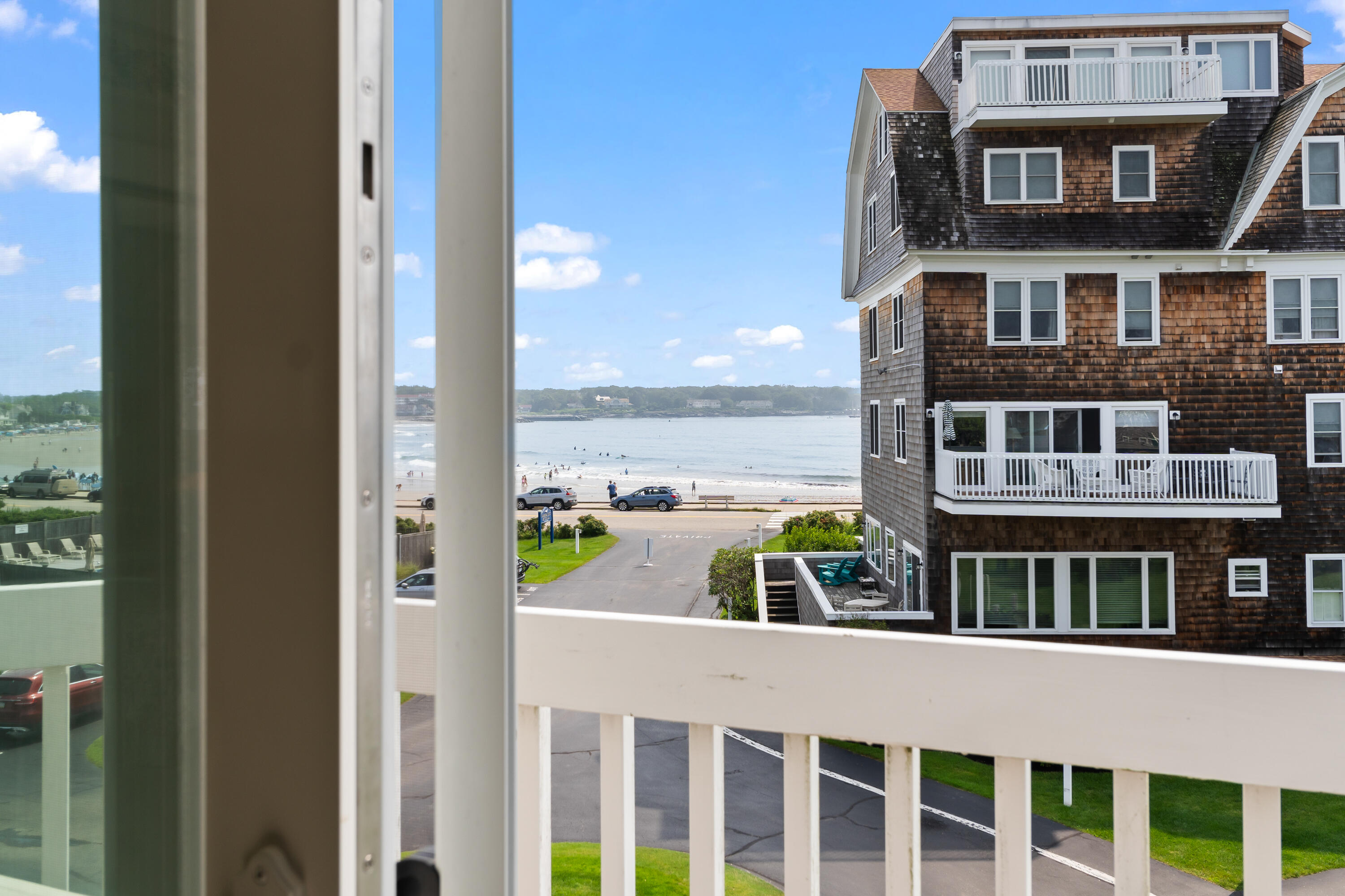 143 Beach Avenue, 202