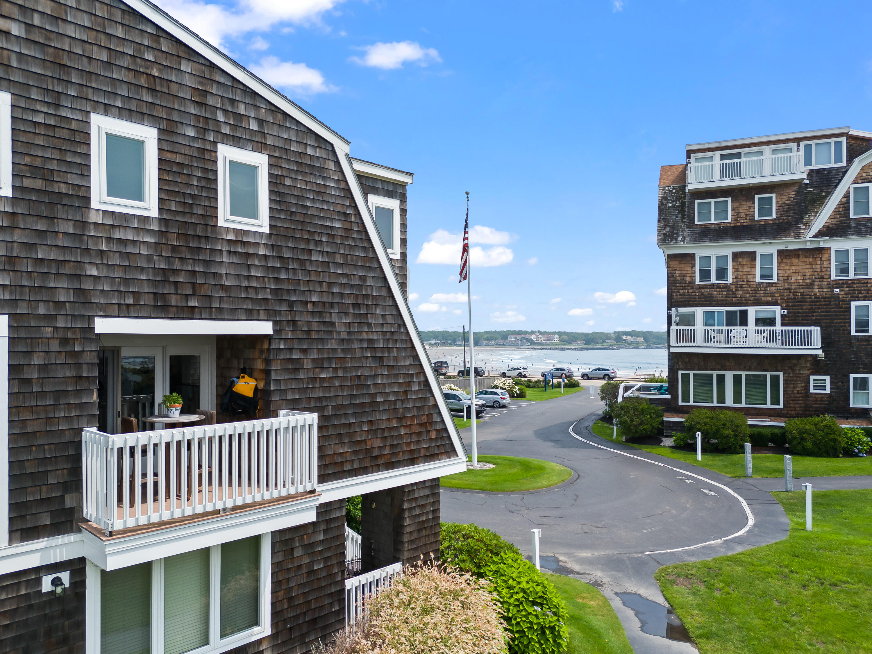 143 Beach Avenue, 202
