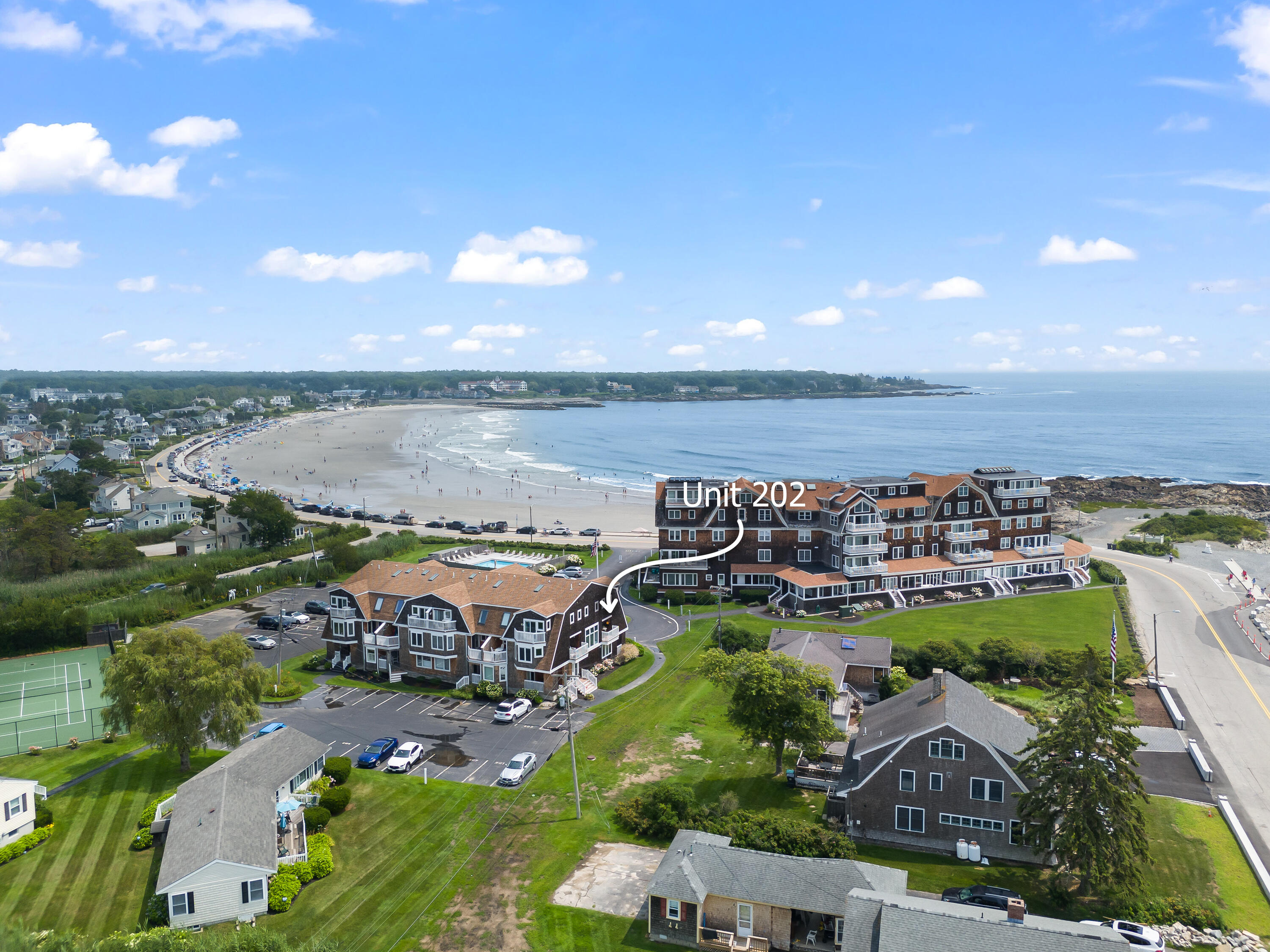 143 Beach Avenue, 202
