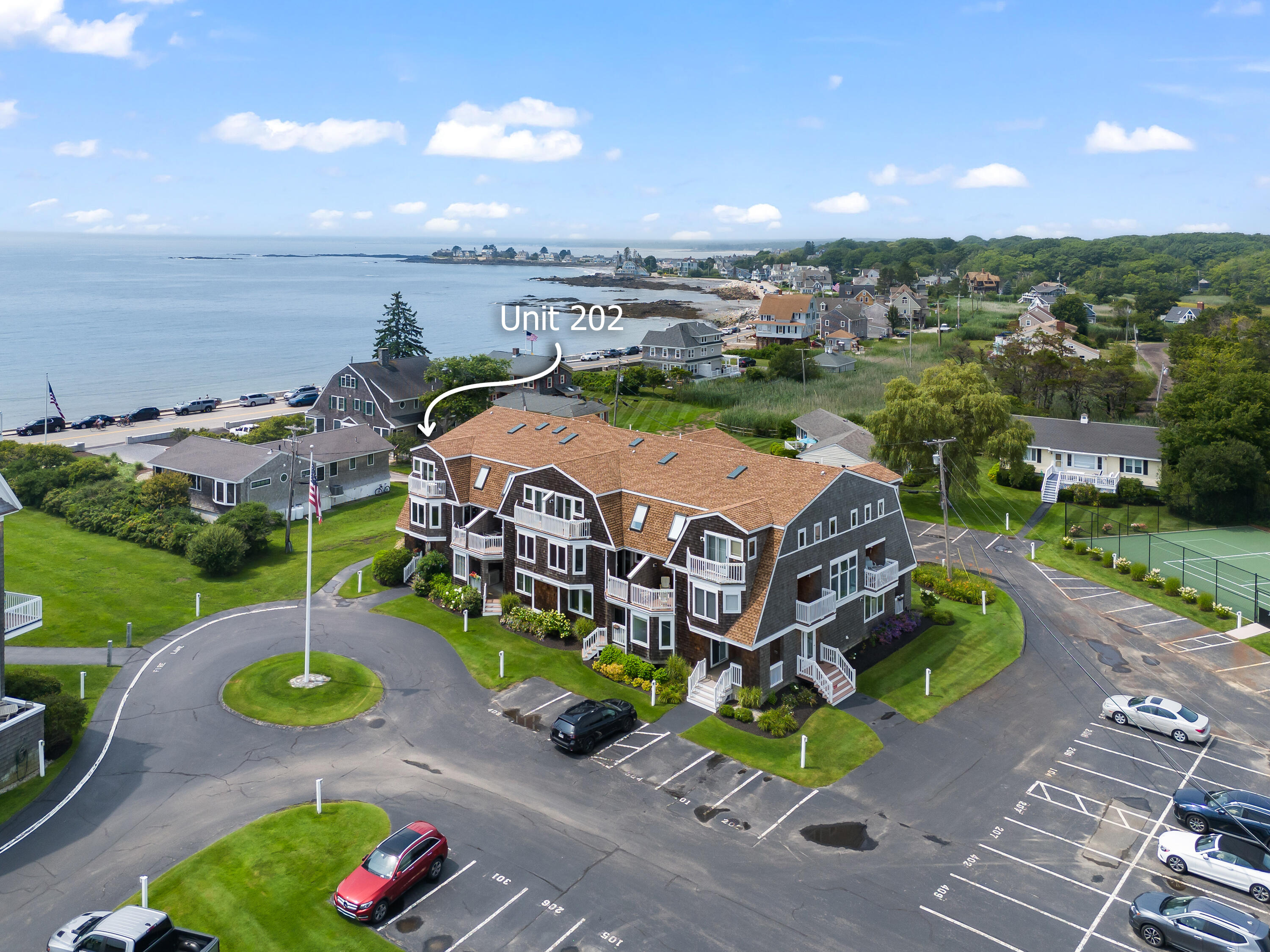 143 Beach Avenue, 202