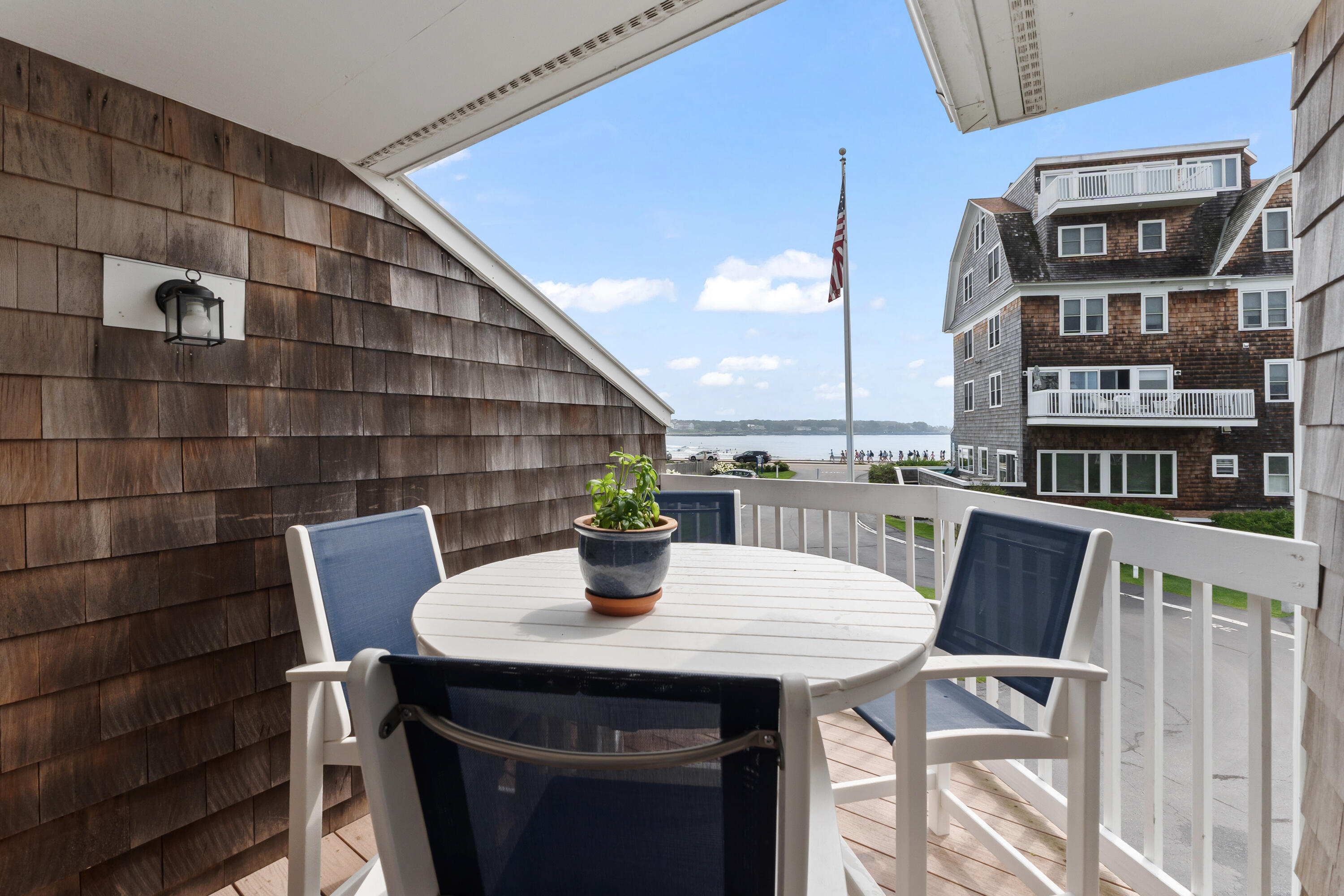143 Beach Avenue, 202