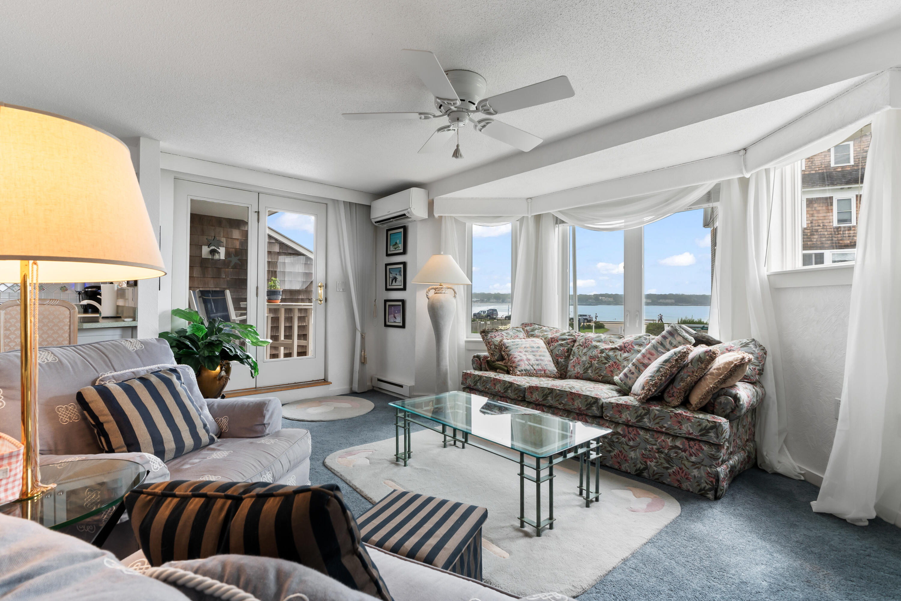 143 Beach Avenue, 202