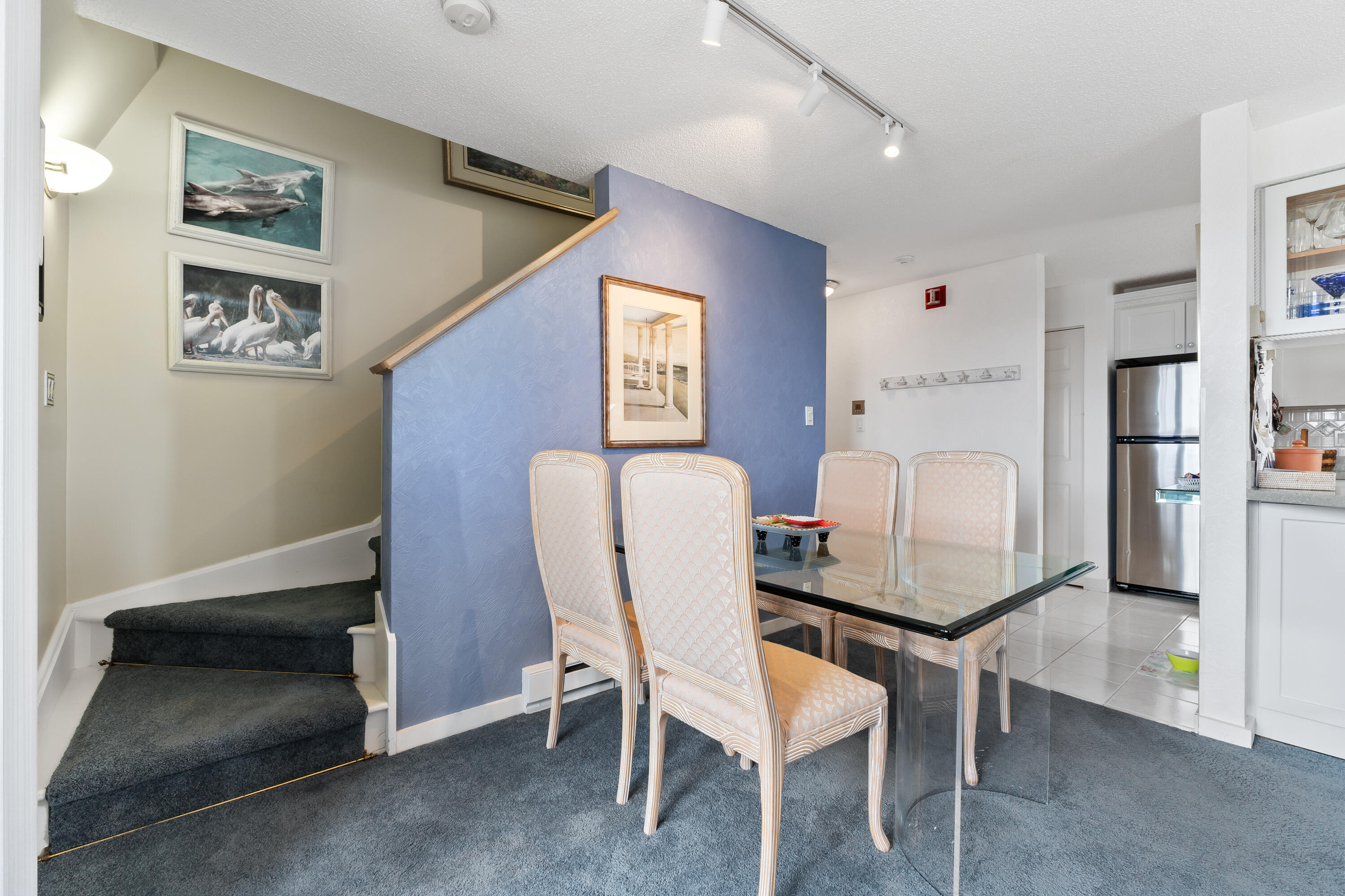 143 Beach Avenue, 202