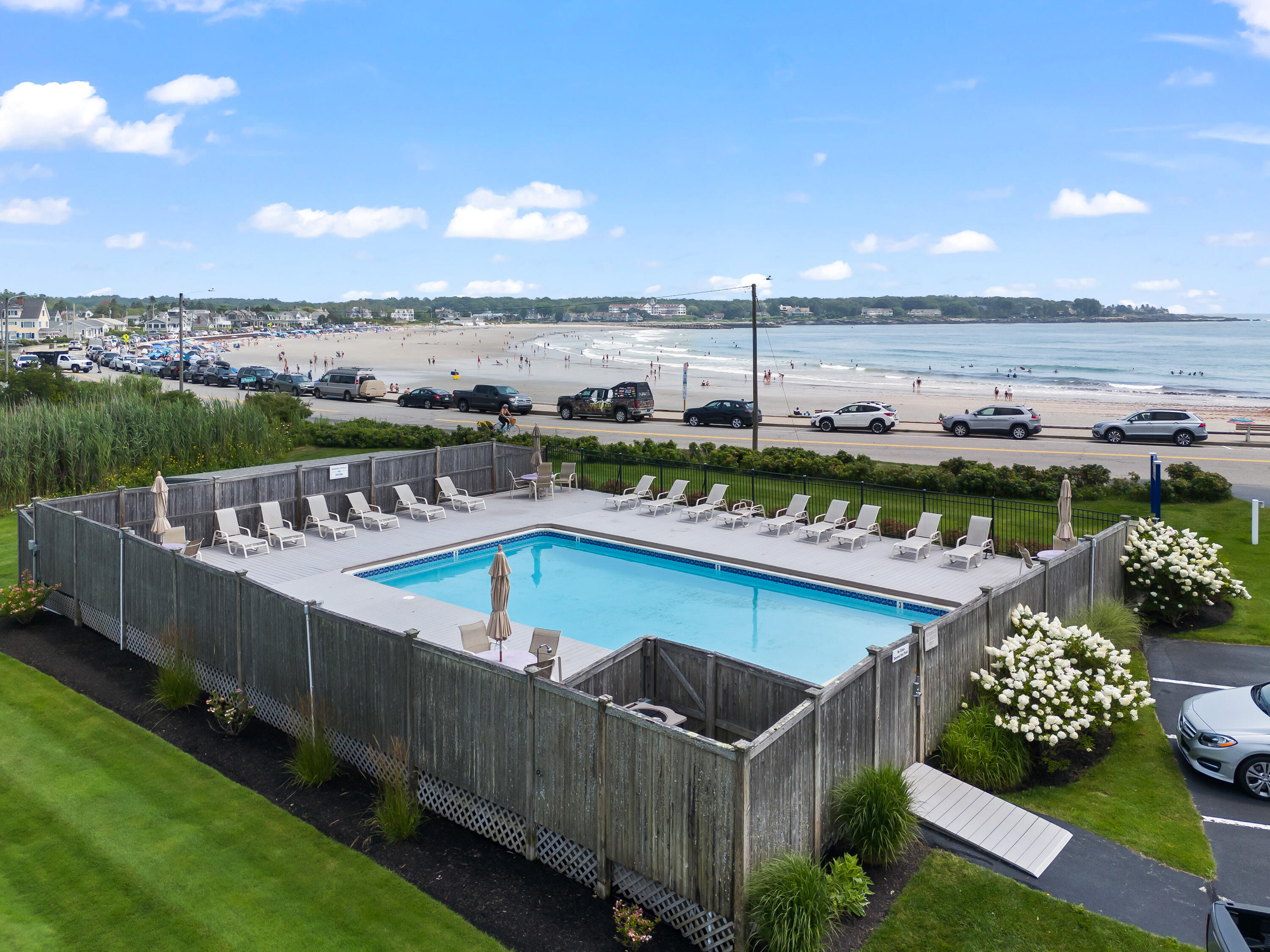 143 Beach Avenue, 202