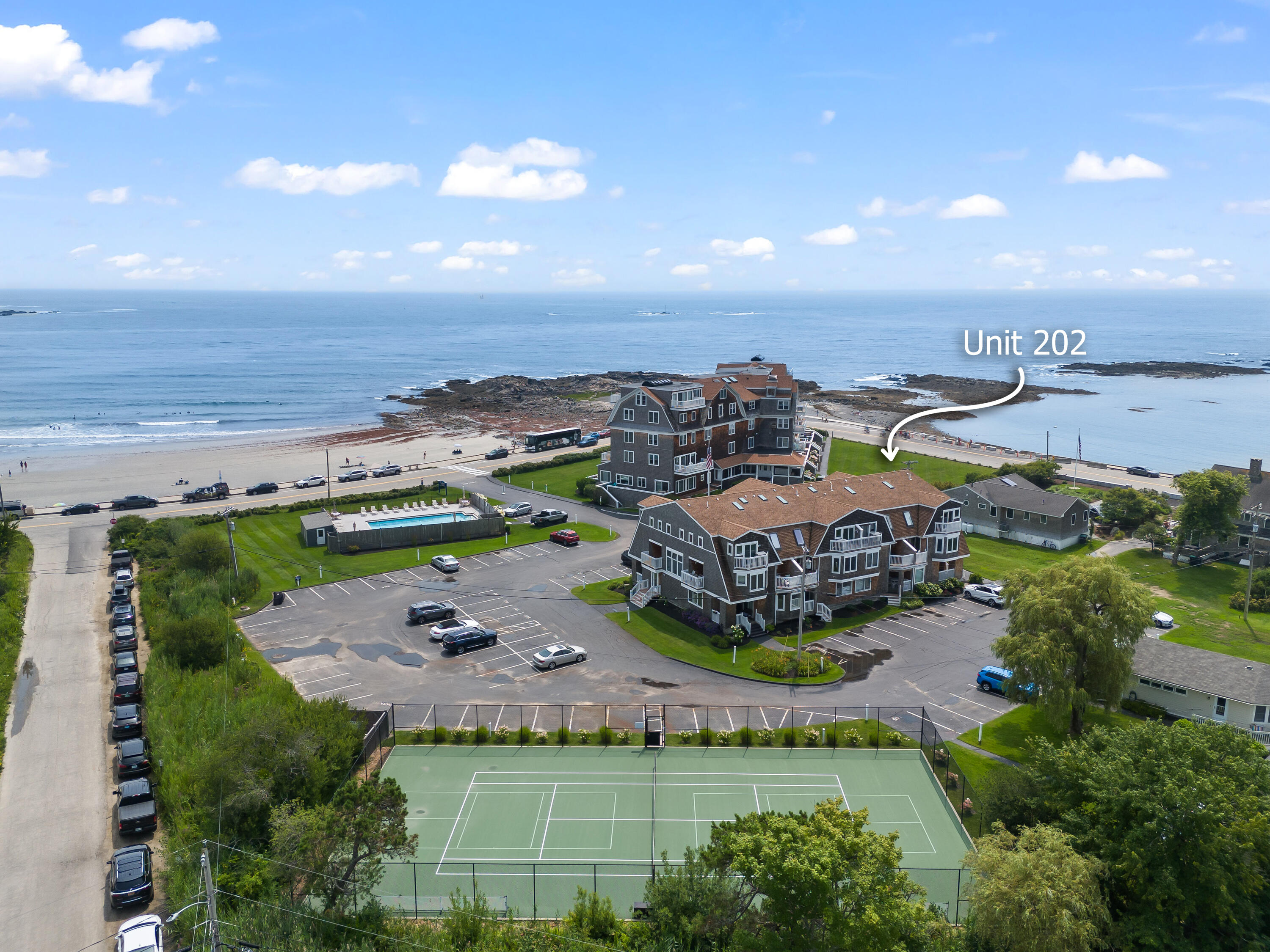 143 Beach Avenue, 202
