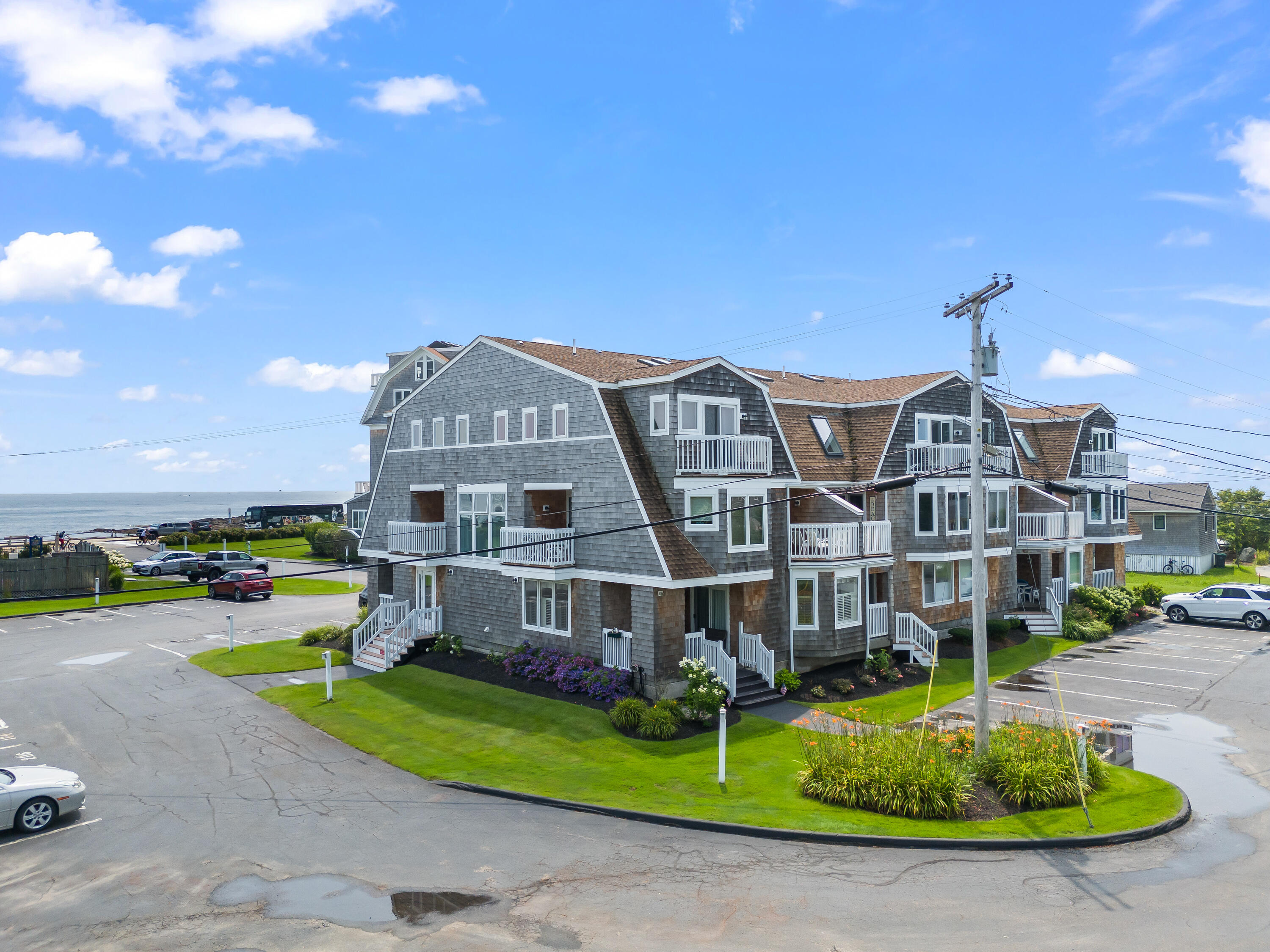 143 Beach Avenue, 202
