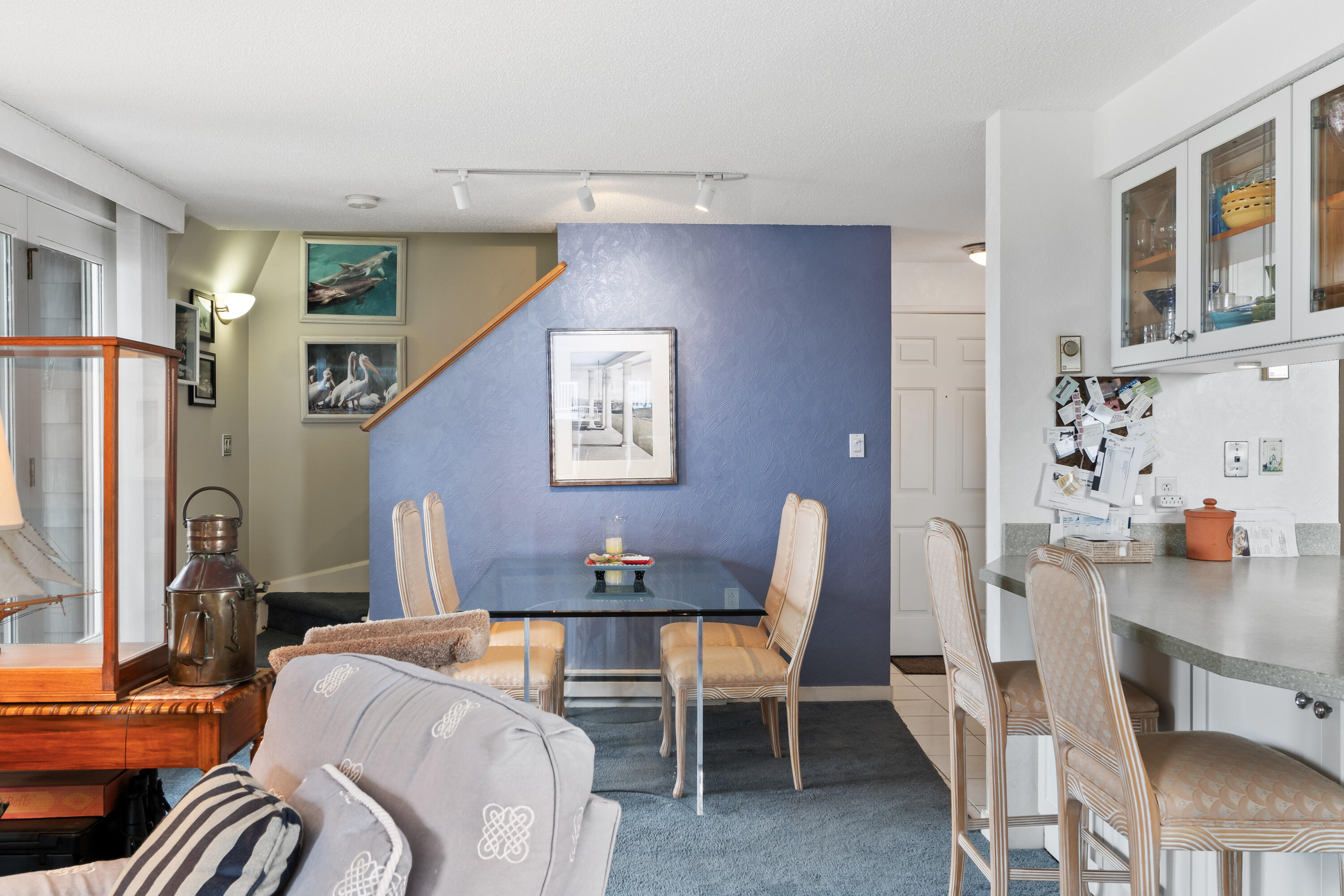 143 Beach Avenue, 202