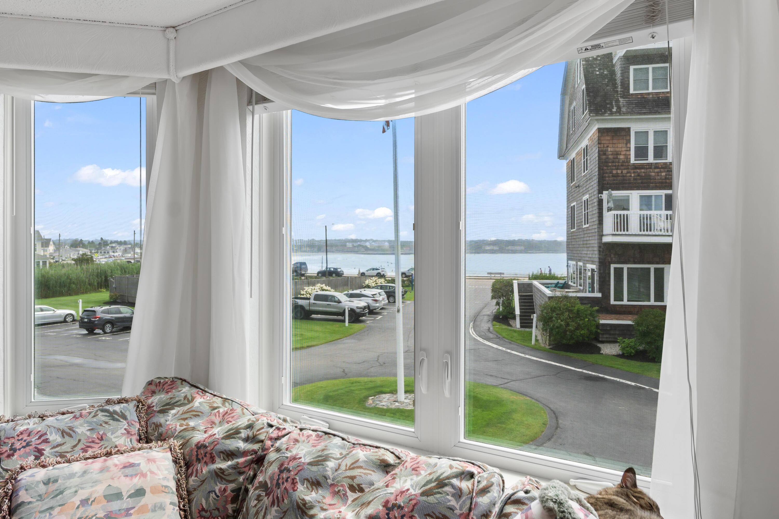 143 Beach Avenue, 202