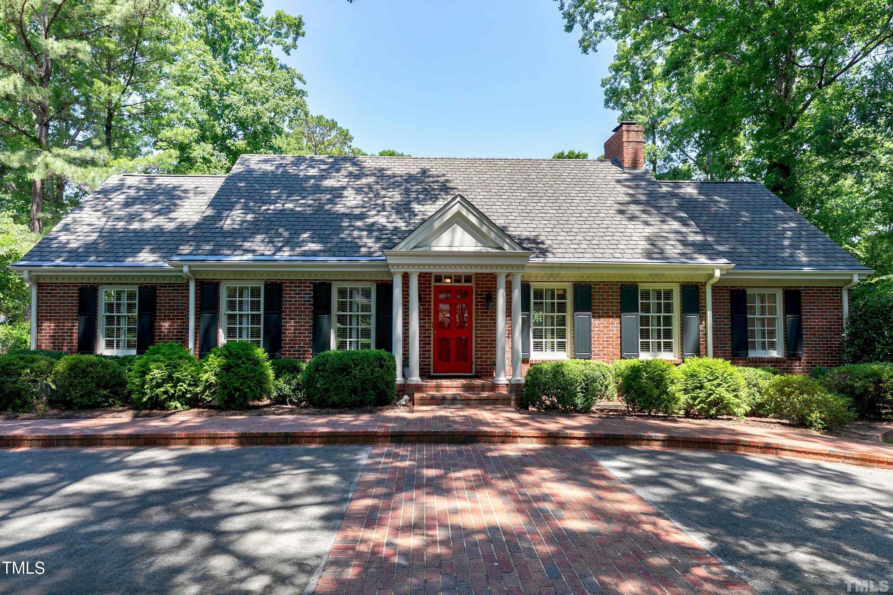 208 Glasgow Road