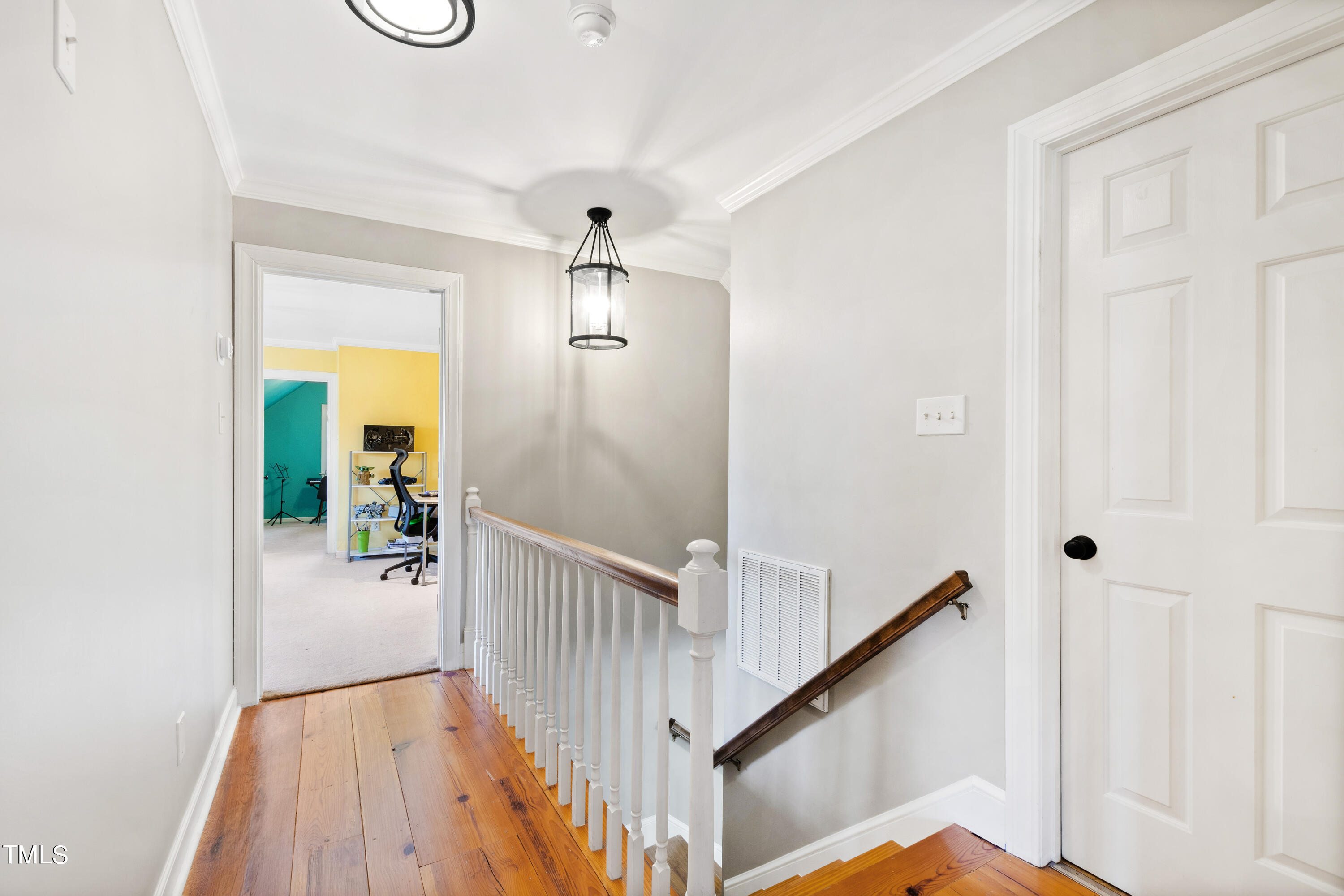 208 Glasgow Road
