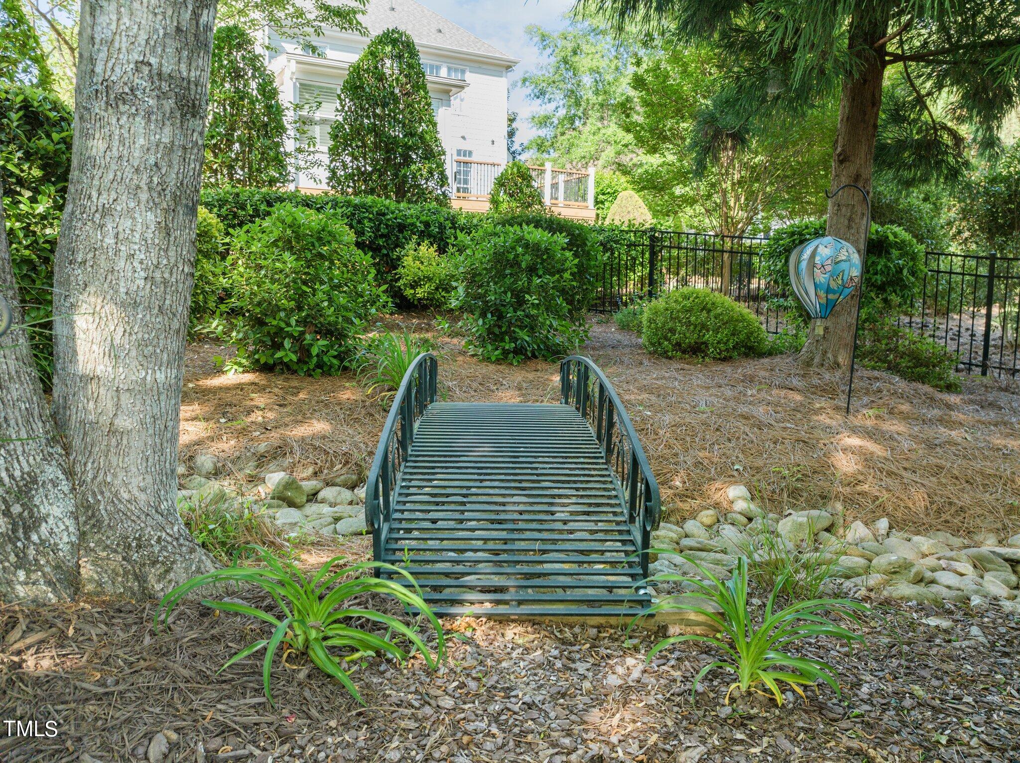 7321 Capulin Crest Drive