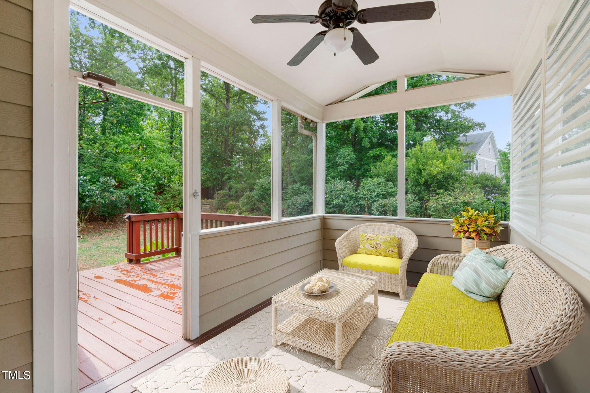 4300 Windsong Circle