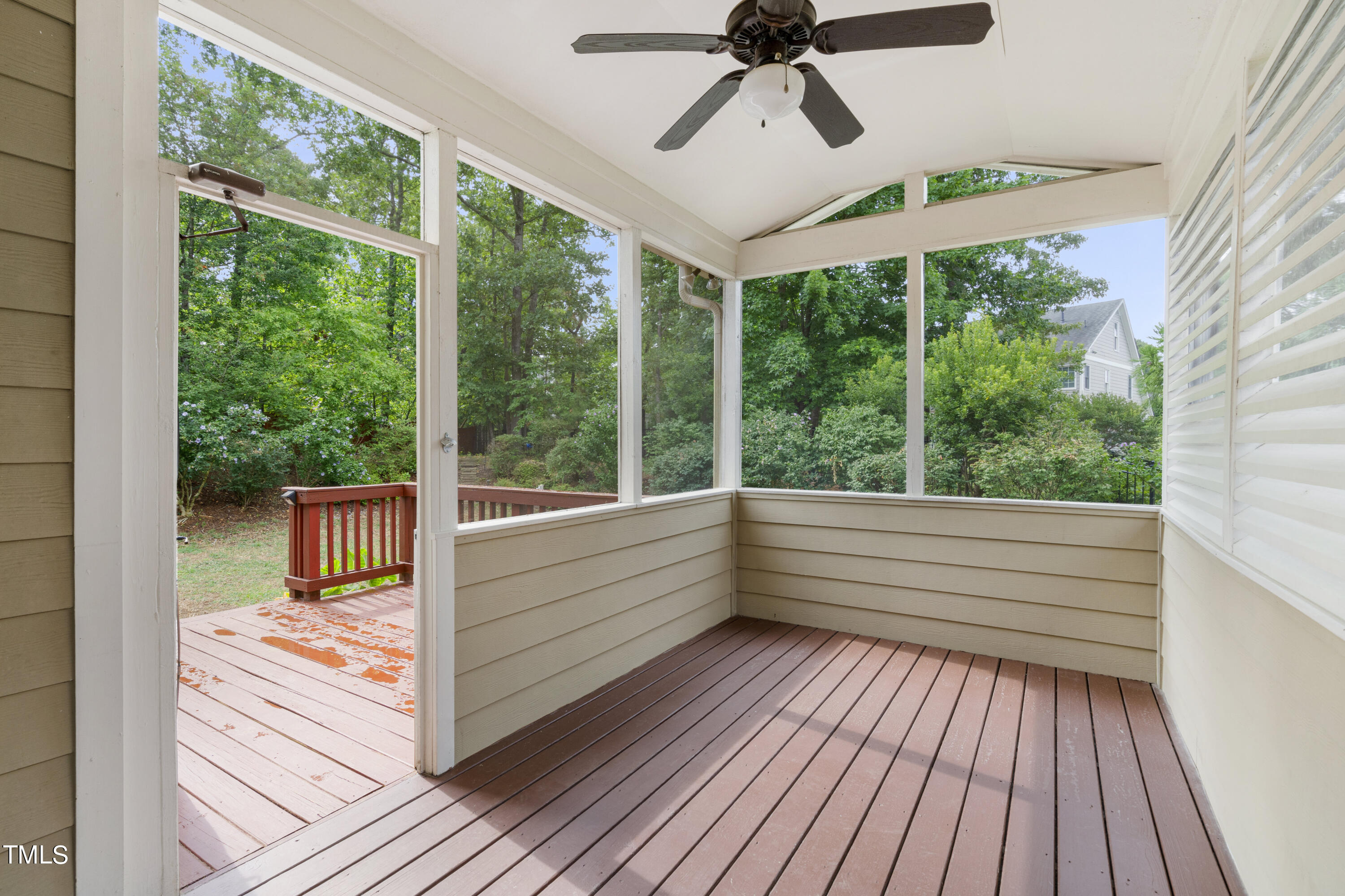 4300 Windsong Circle