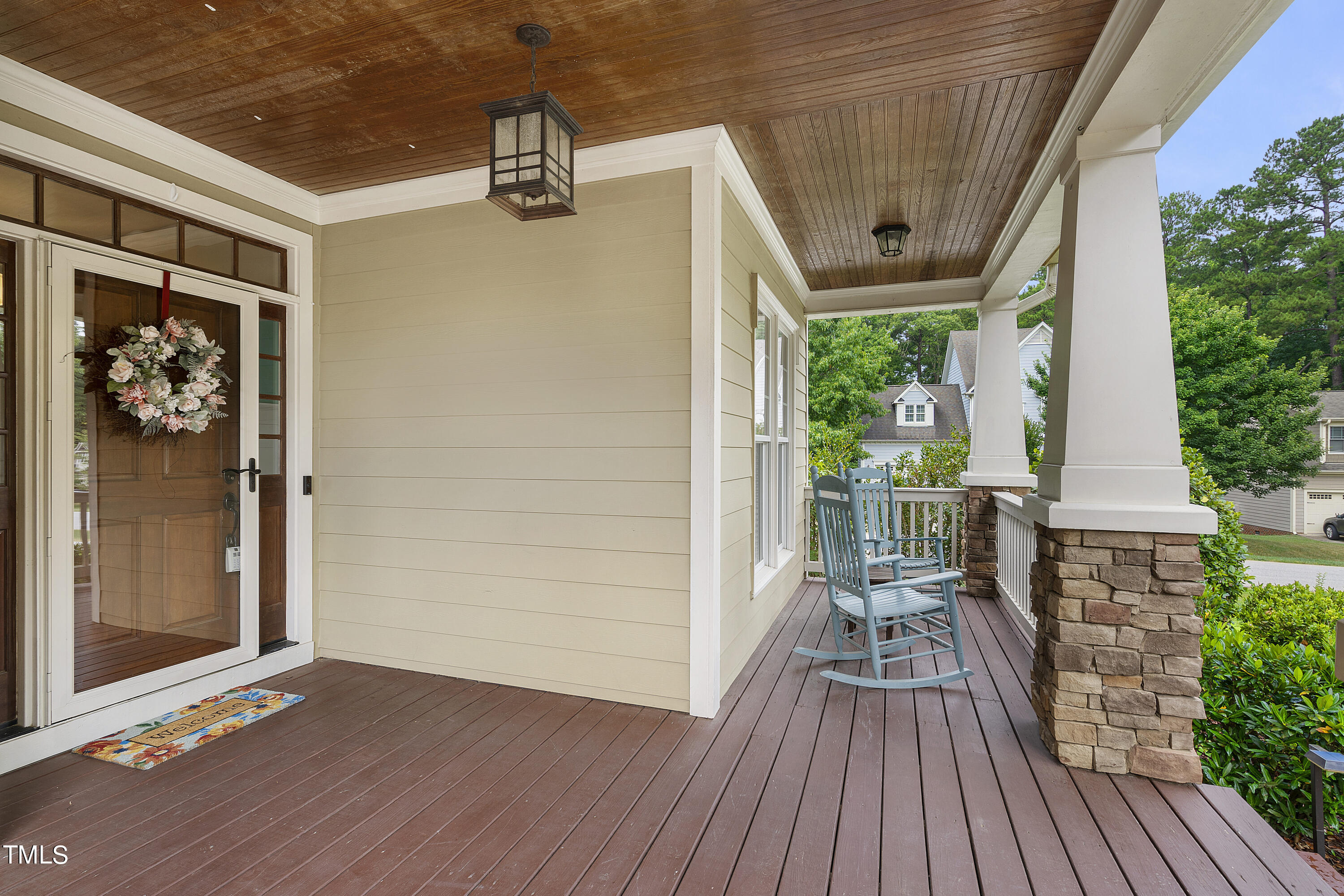 4300 Windsong Circle